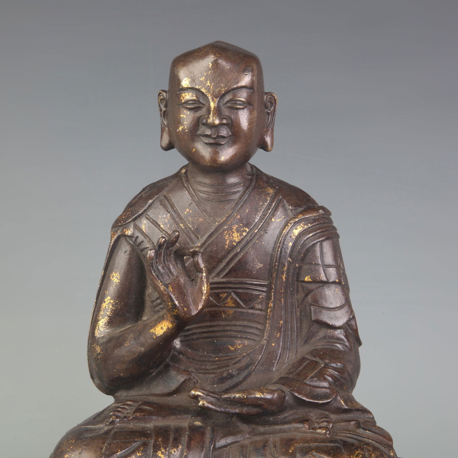 A FINELY MADE BUDDHA STATUE - 2