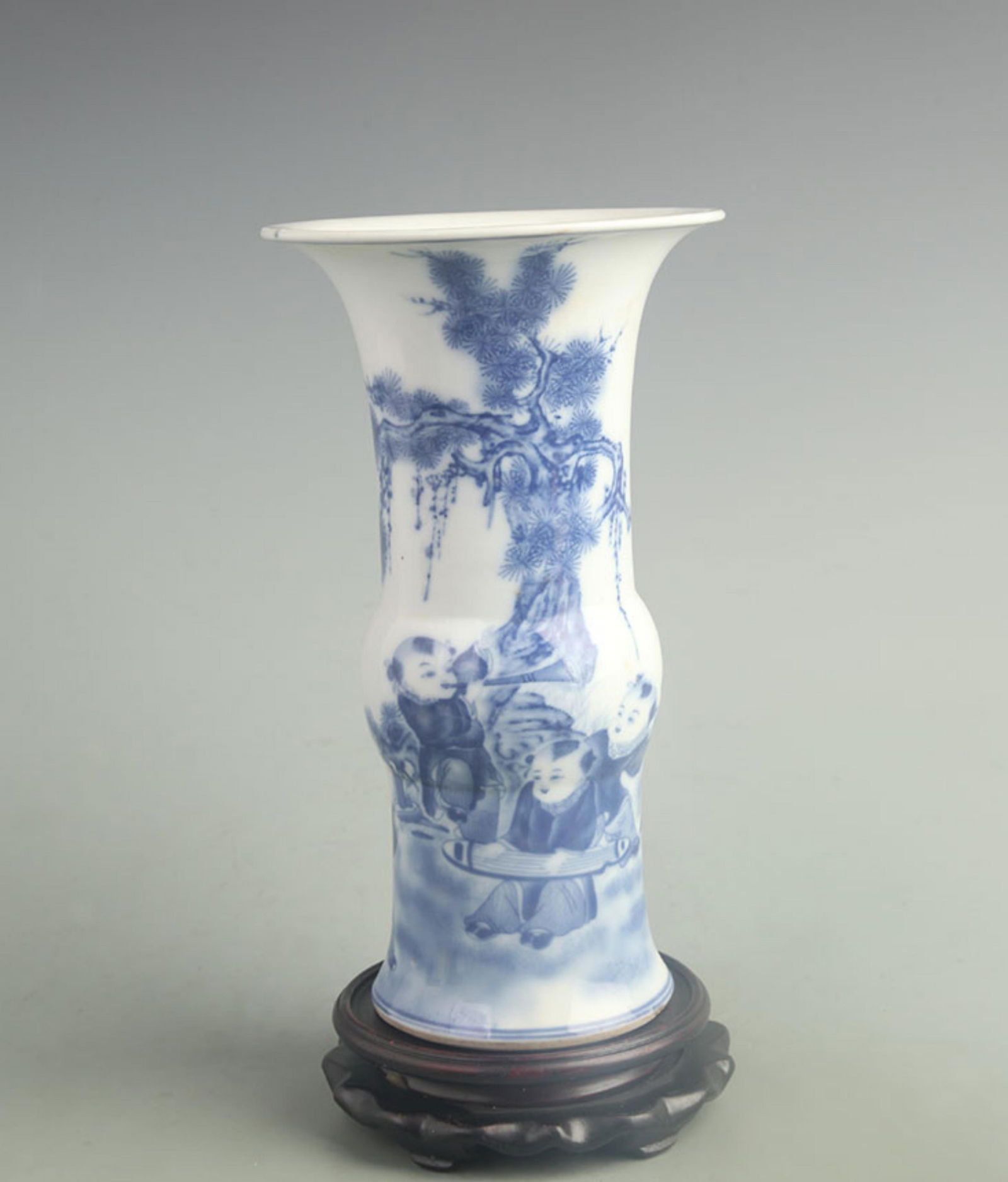 BLUE AND WHITE CHILD PATTERN FLOWER PORCELAIN PORCELAIN VASE: Qing Dynasty; Kang Xi Period; Diameter:High: 9.80 inch; Width: 5.80 inch
