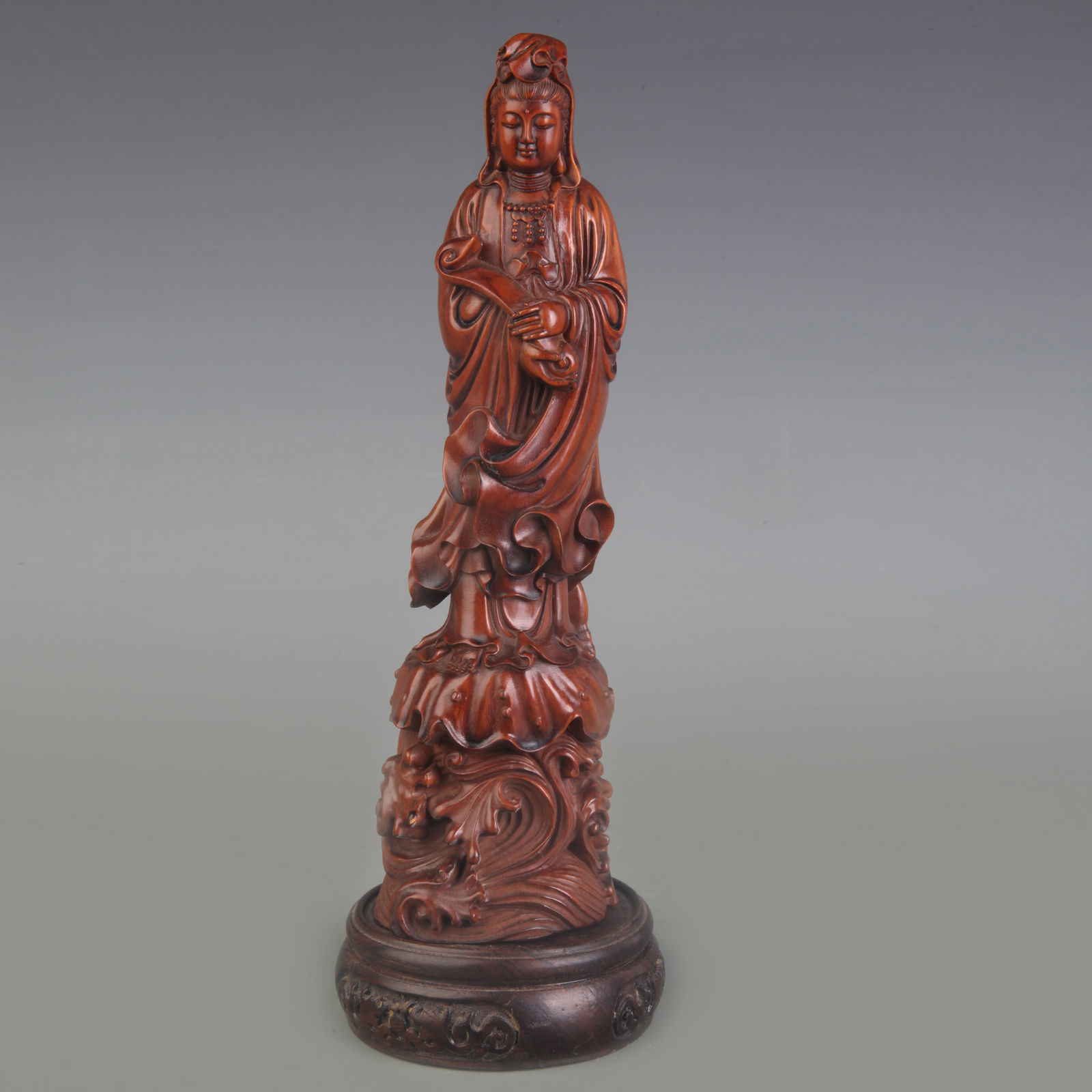 A FINE SMALL BOXWOOD MADE HAND GUAN YIN STATUE: Qing Dynasty; High: 8.1 inch;