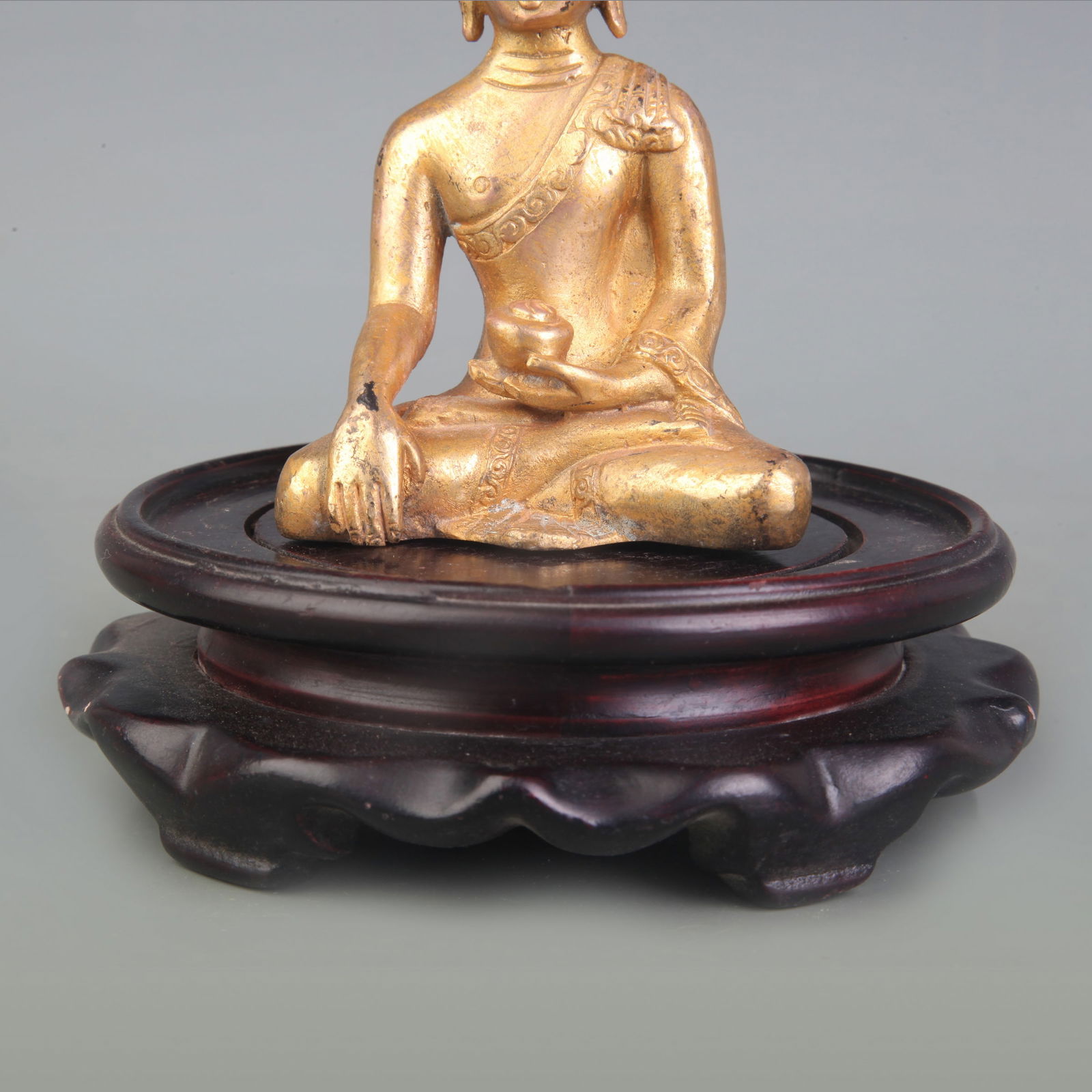 A FINE SHAKYAMUNI BUDDHA STATUE - 3