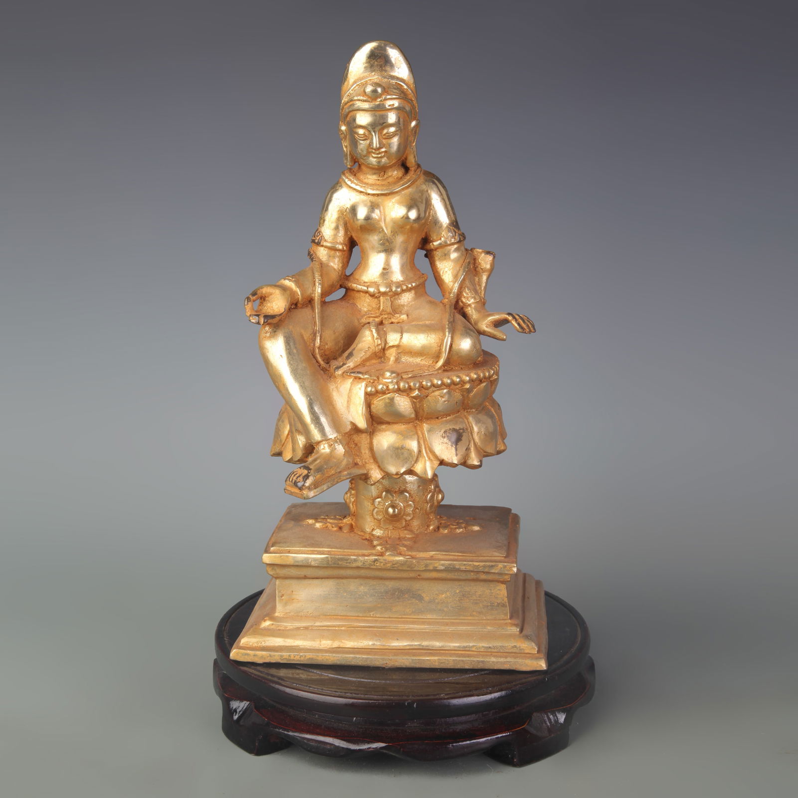 A RARE BRONZE GILT BUDDHA STATUE: Qing Dynasty; Width: 5.4 inch; High: 10.3 inch;