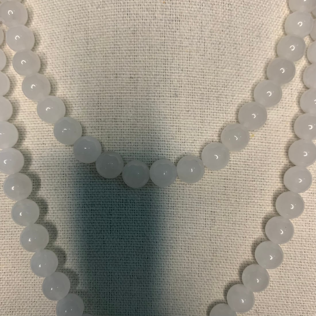 A FINE CRYSTAL MADE NECKLACE - 3