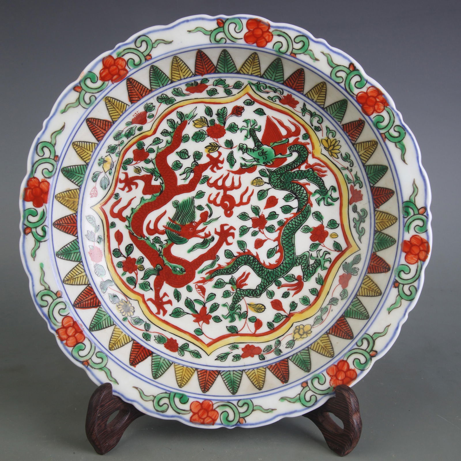 WU CAI DRAGON PATTERN SUNFLOWER EDGE PORCELAIN PLATE (1 of 5)