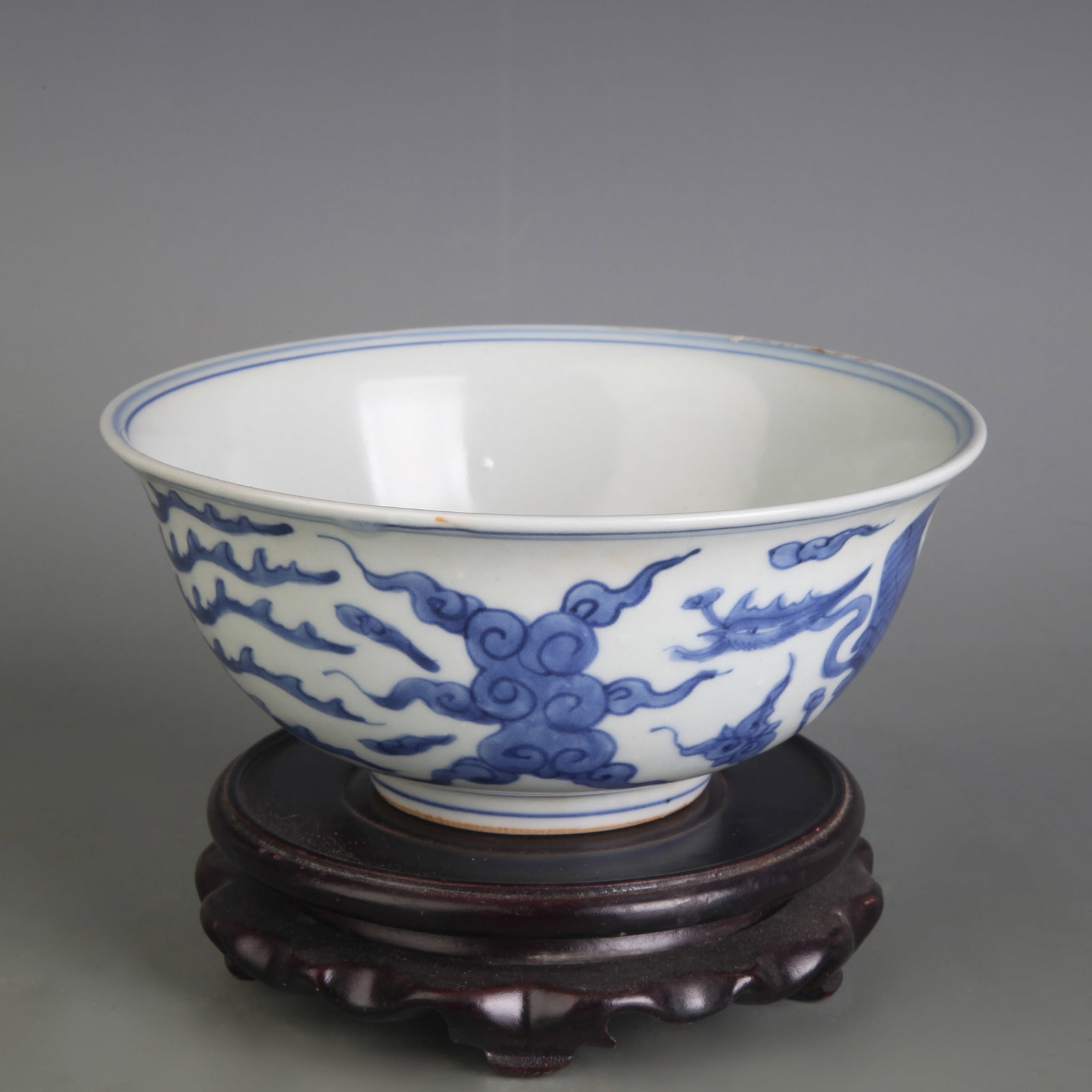 BLUE AND WHITE PHOENIX PATTERN PORCELAIN BOWL: Ming Dynasty Style; Diameter: 6.4 inch; High: 2.8 inch