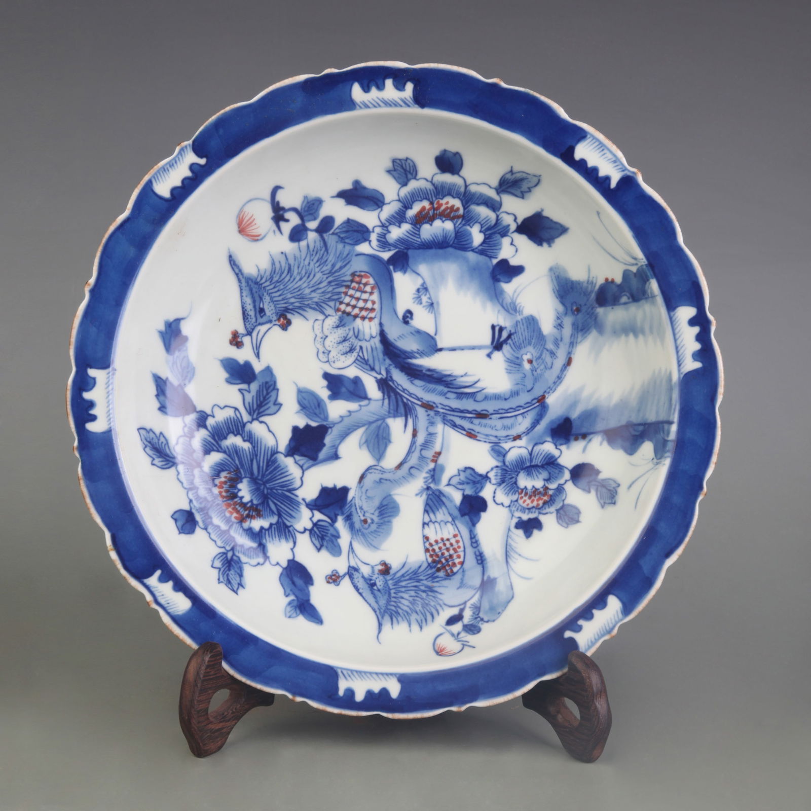 BLUE-AND-WHITE UNDERGLAZE-RED FLORAL AND BIRD PORCELAIN DISH: Qing Dynasty; Kang Xi Period; Diameter: 8.6 inch