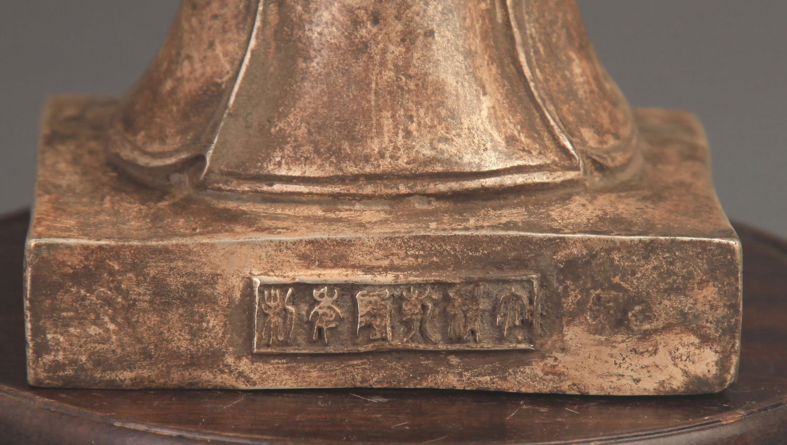 RARE SILVER PLATED QUEEN STATUE - 5