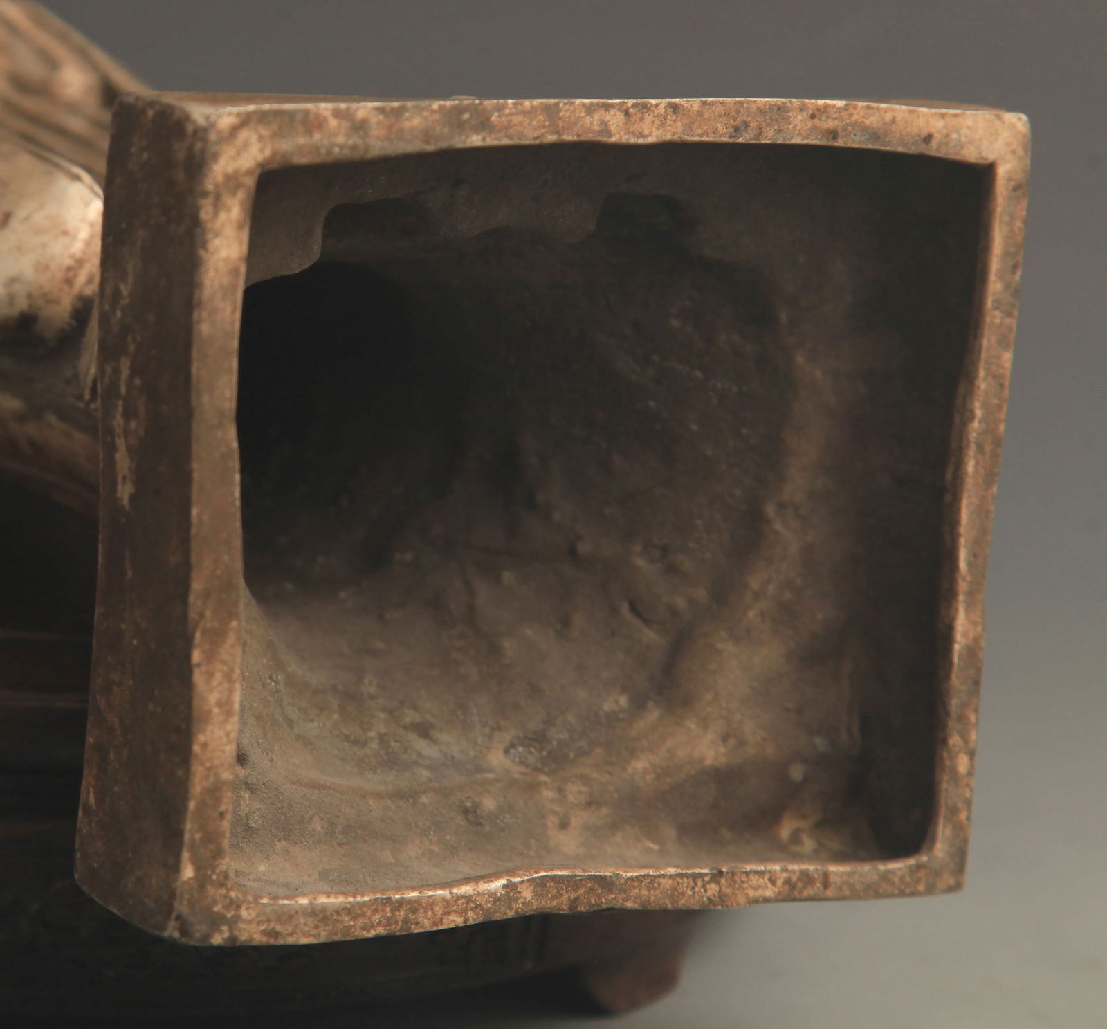 RARE SILVER PLATED QUEEN STATUE - 6