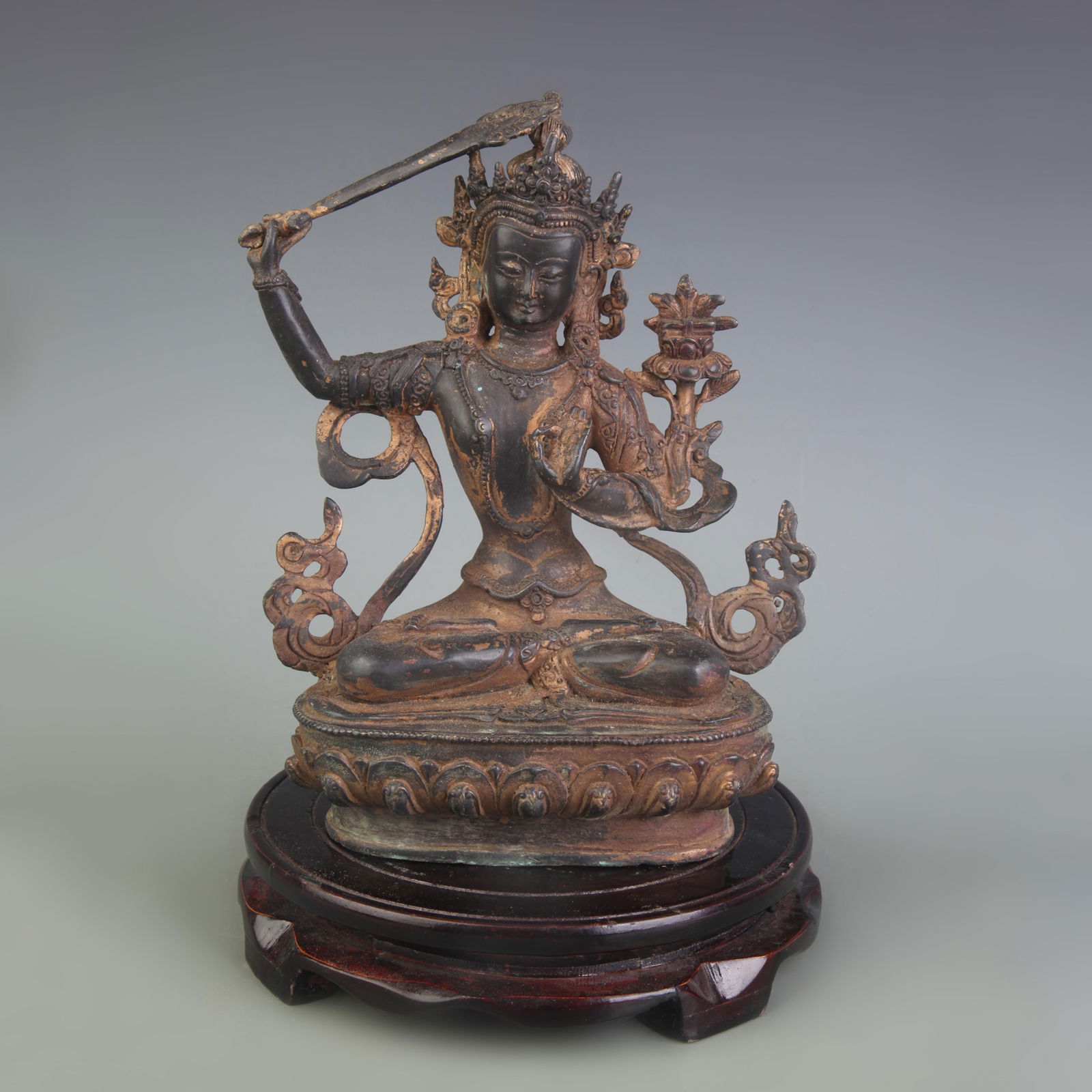 A FINE MANJUSHRI BODHISATTVA STATUE: Qing Dynasty; High: 8.1 inch