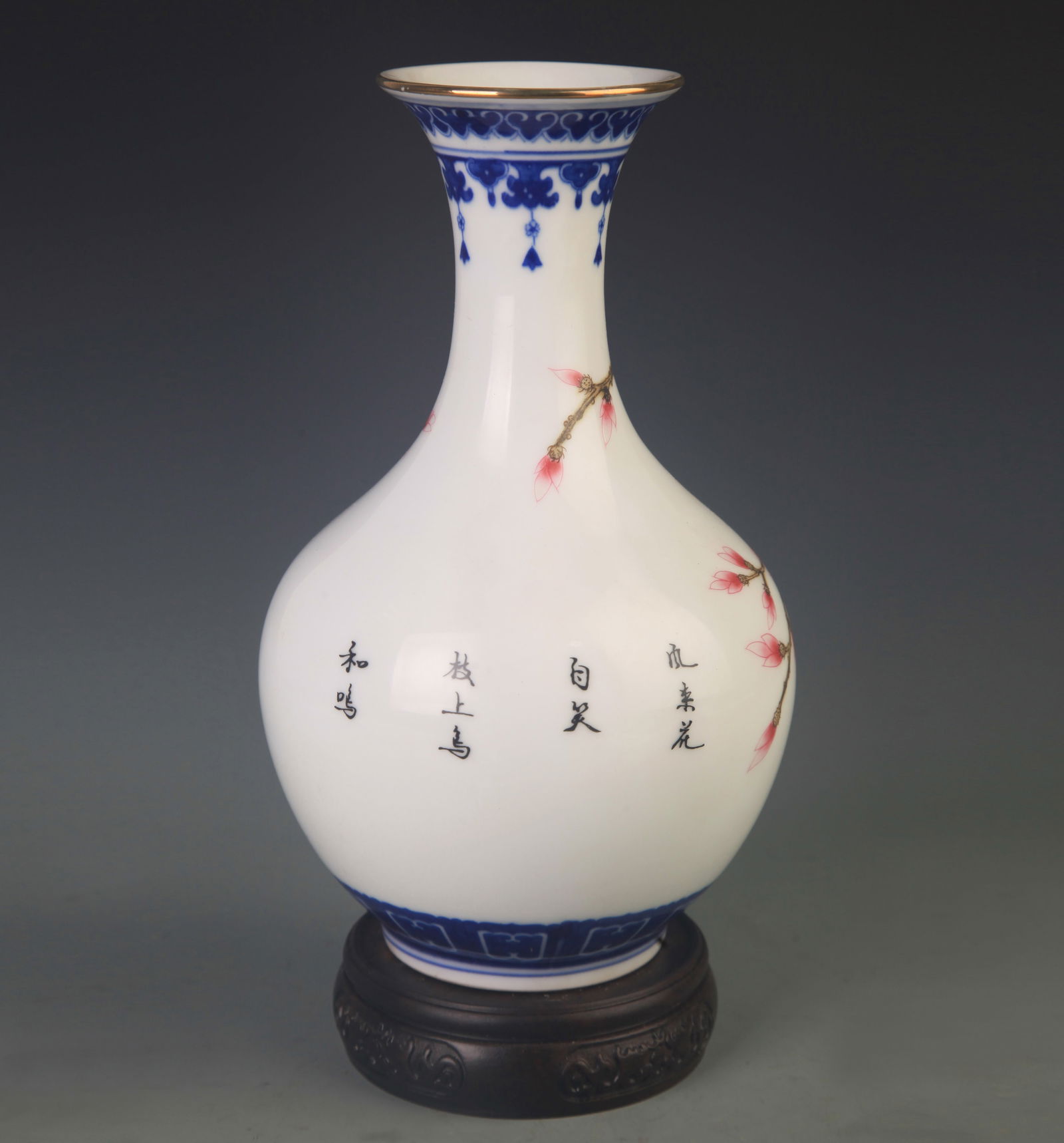 RARE BLUE AND WHITE FAMILLE ROSE TREE PATTERN VASE - 4