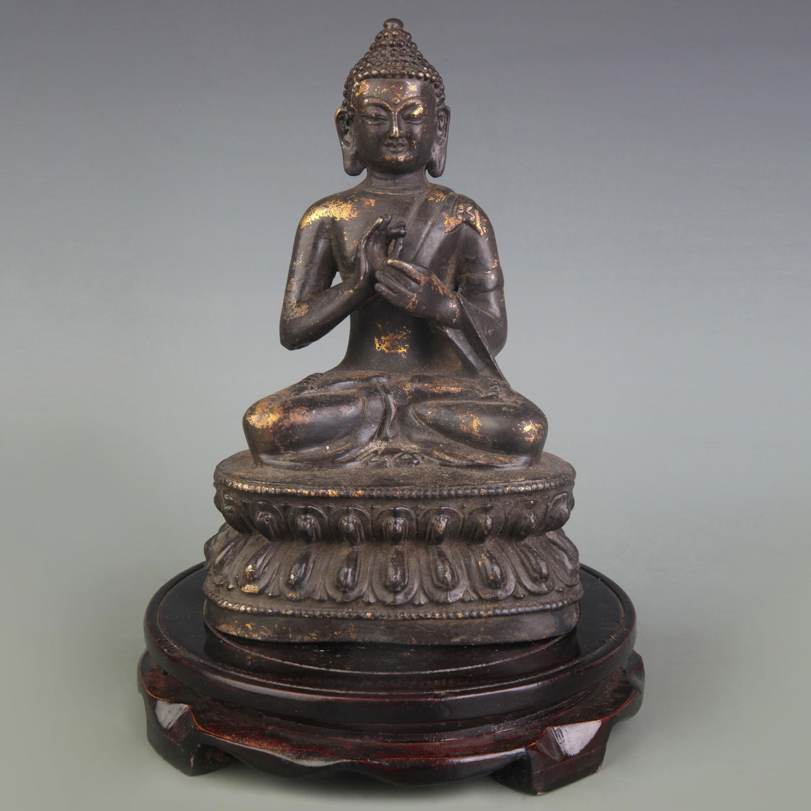 AN ROUND ANTIQUES CERAMIC JAR - 2