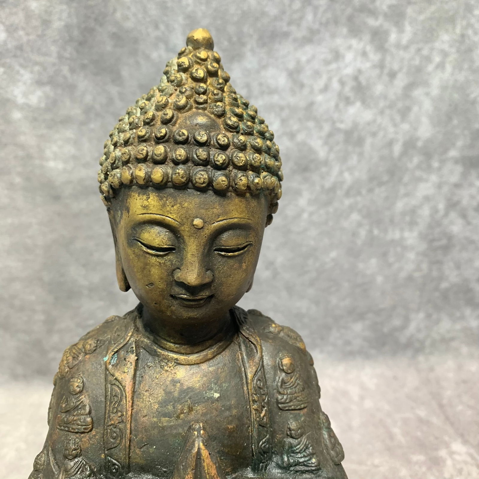 A FINE BRONZE SHAKYAMUNI STATUE - 2