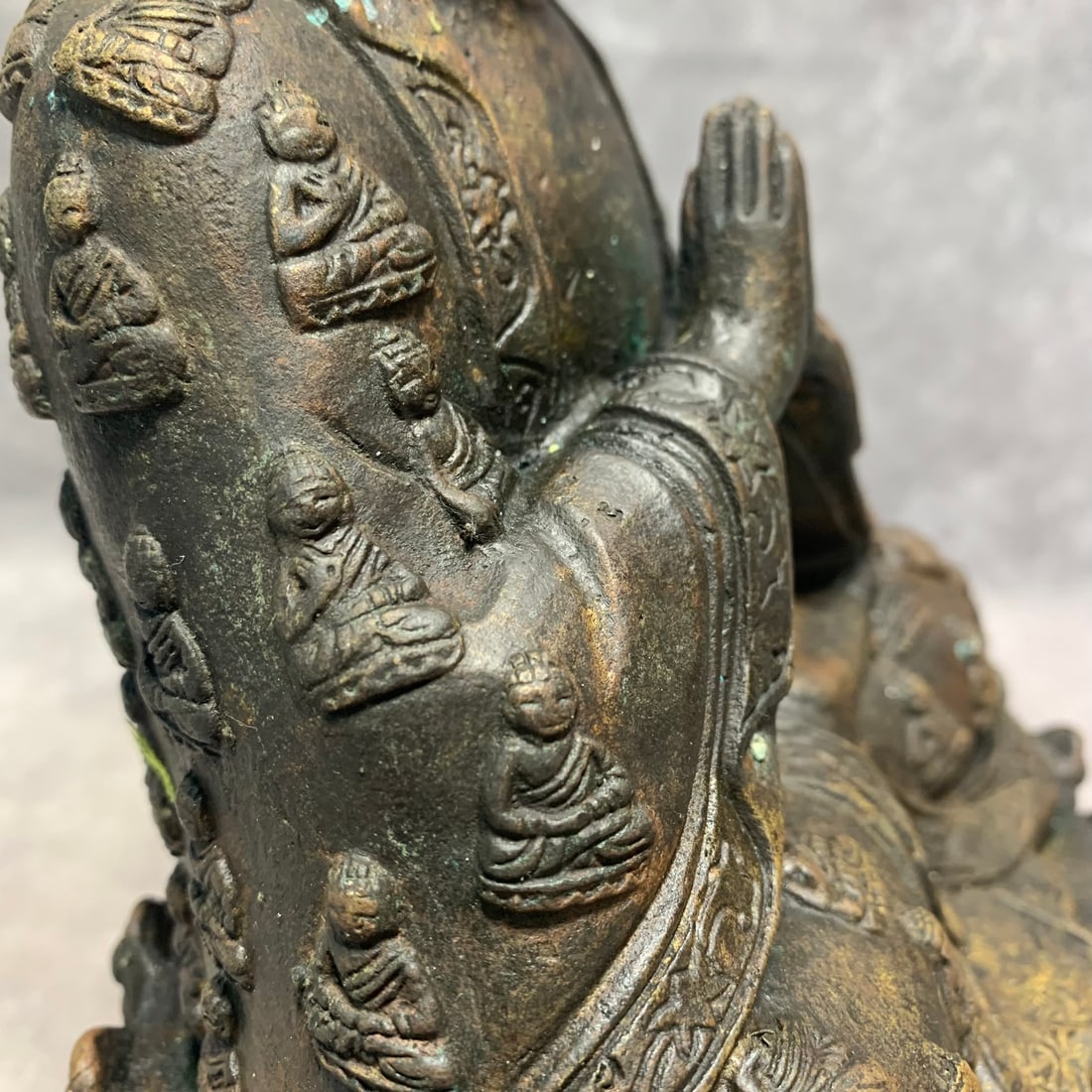 A FINE BRONZE SHAKYAMUNI STATUE - 4