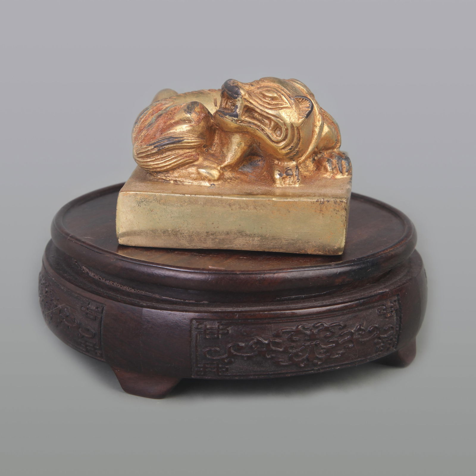 RARE GILT-BRONZE BEAST-HEAD SQUARE SEAL: Qing Dynasty; Diameter: 3.2 inch; High: 2.2 inch