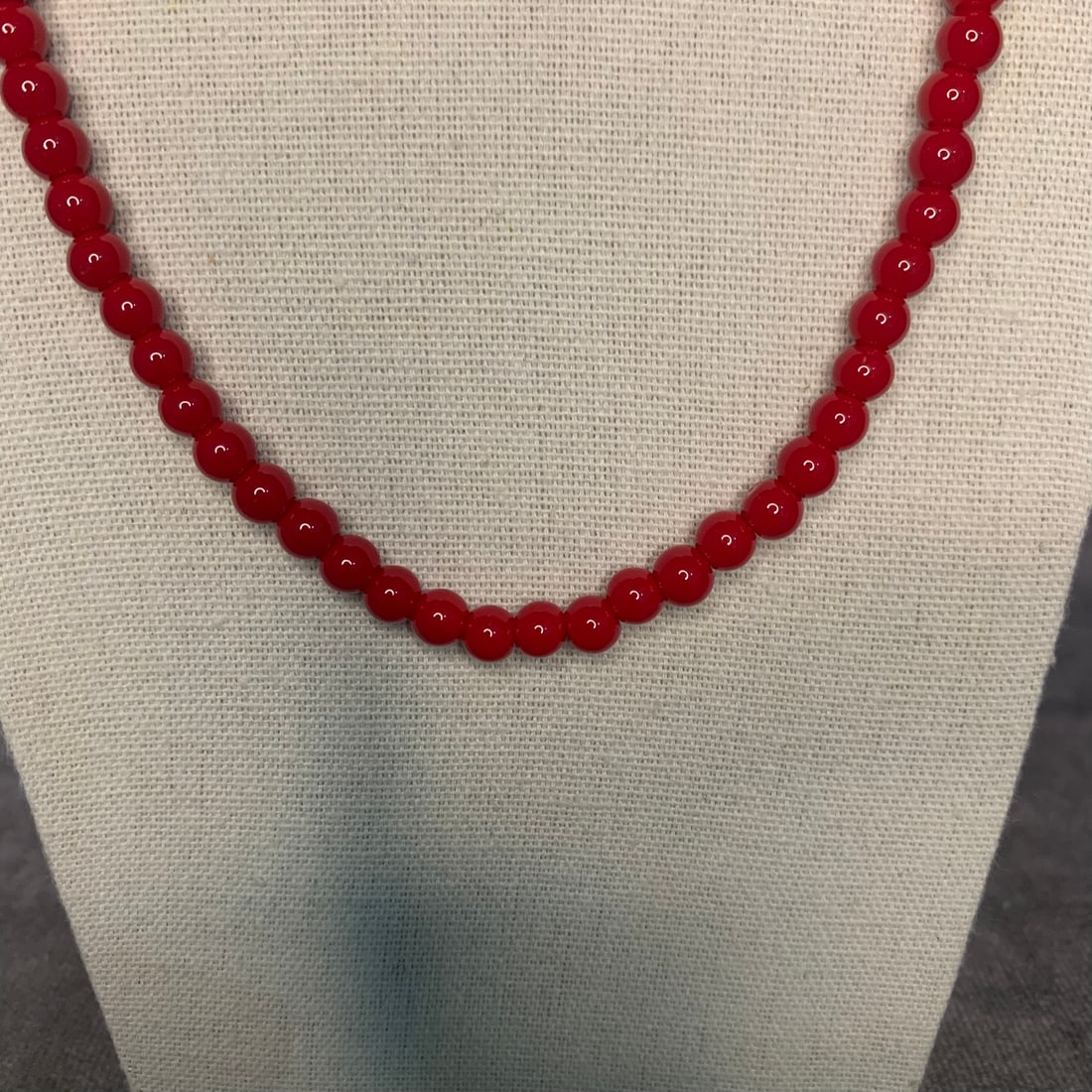 A FINE AGATE MADE NECKLACE - 2