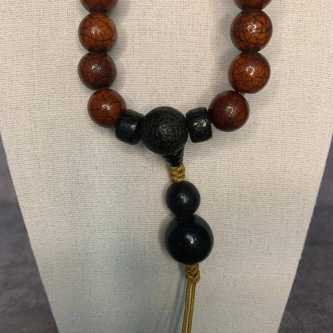A FINE AMBER MADE NECKLACE - 2