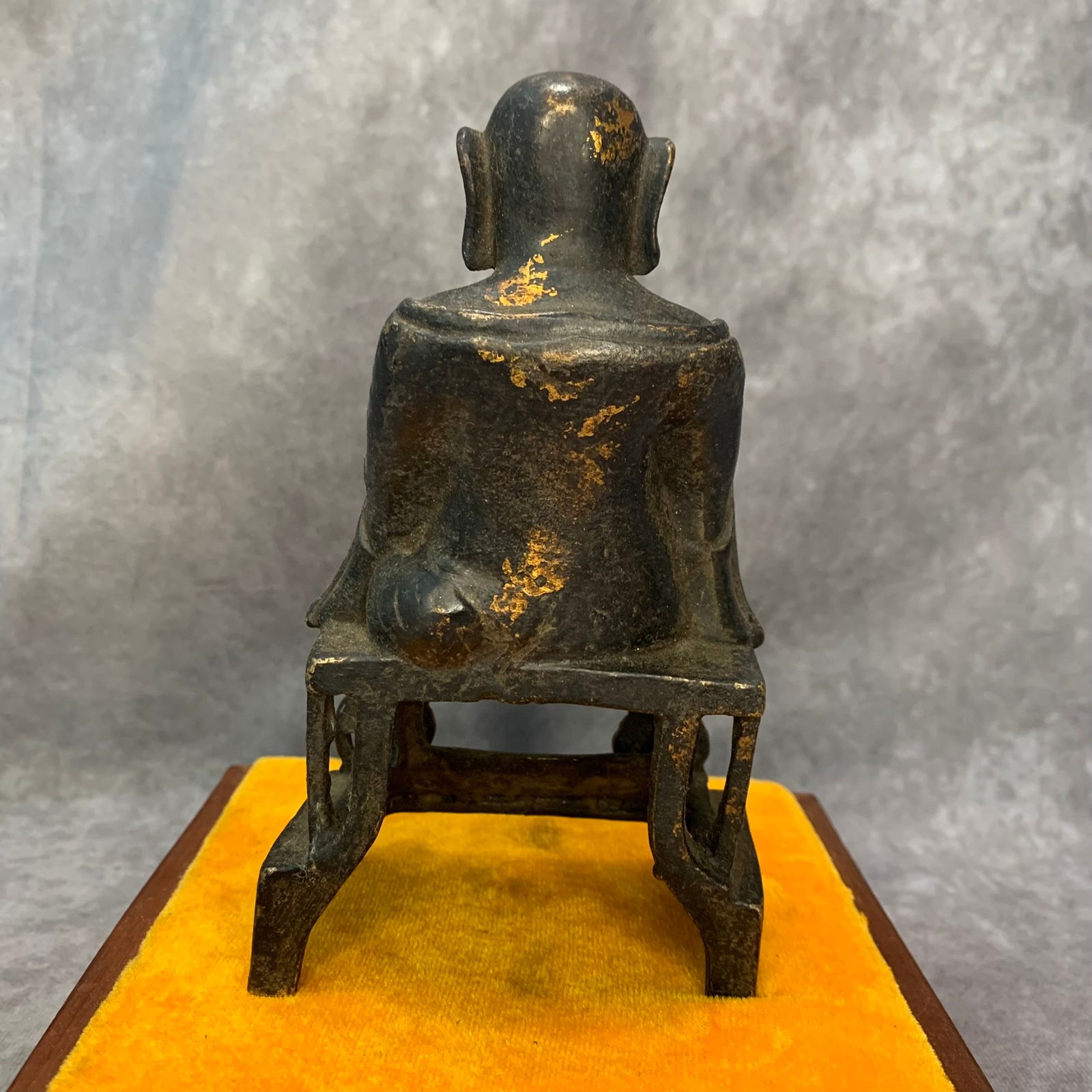 A FINE BRONZE BUDDHA STATUE - 4