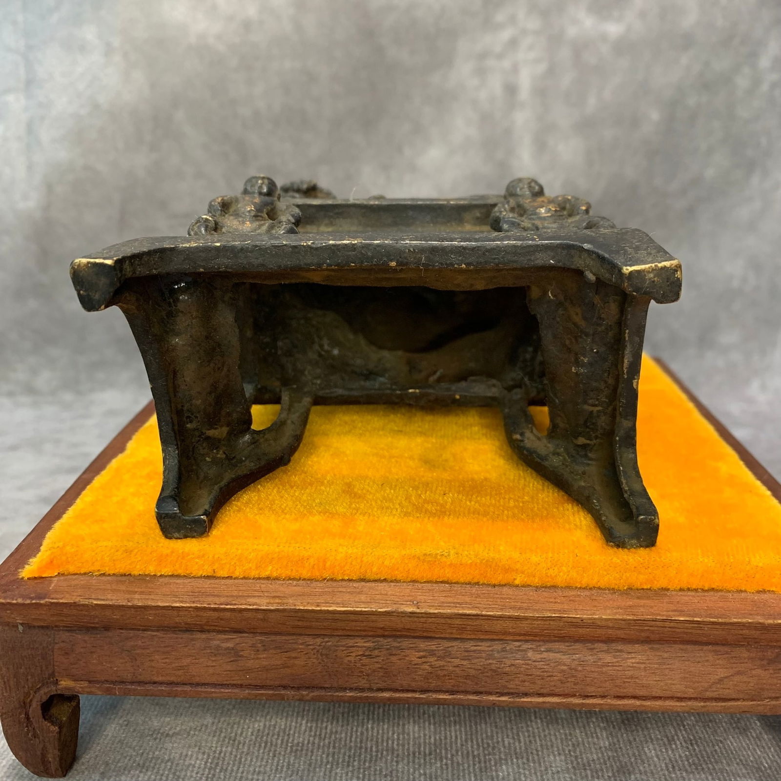 A FINE BRONZE BUDDHA STATUE - 6