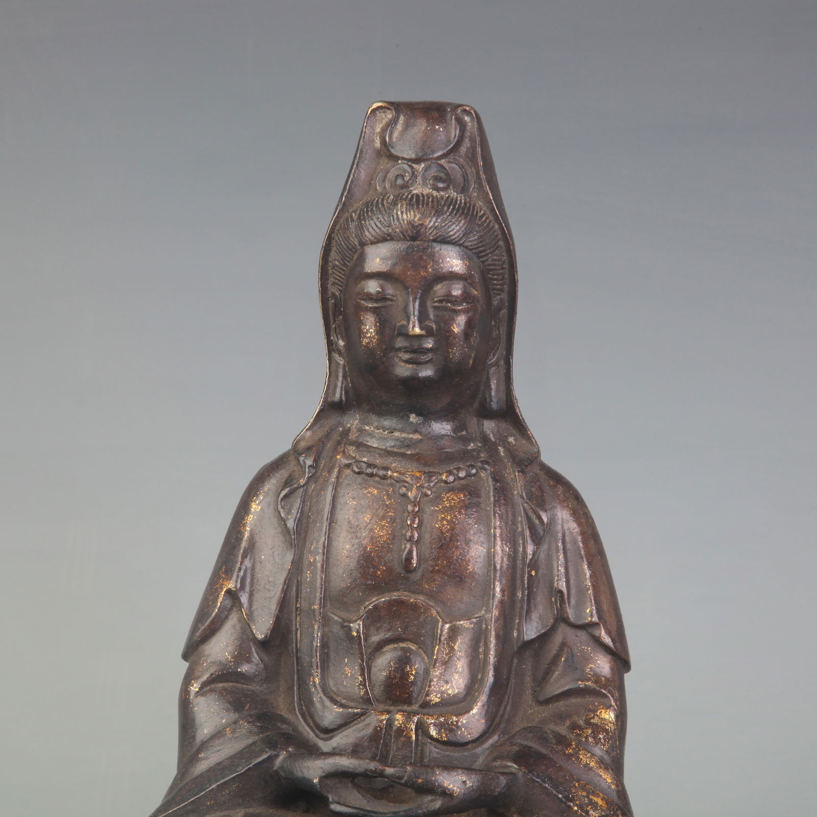A FINE GUANYIN SEATED STATUE - 2