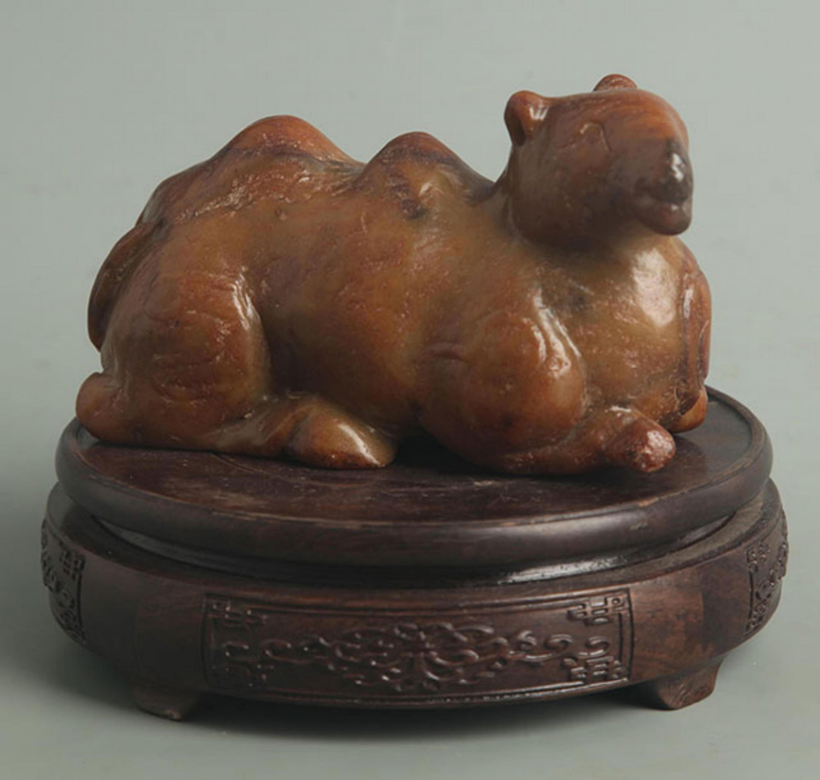 A FINE OLD JADE IN FIGURE OF CAMEL: Western Zhou Period Style; High: 3.25 inch; Width: 2.50 inch; Long: 5.25 inch;