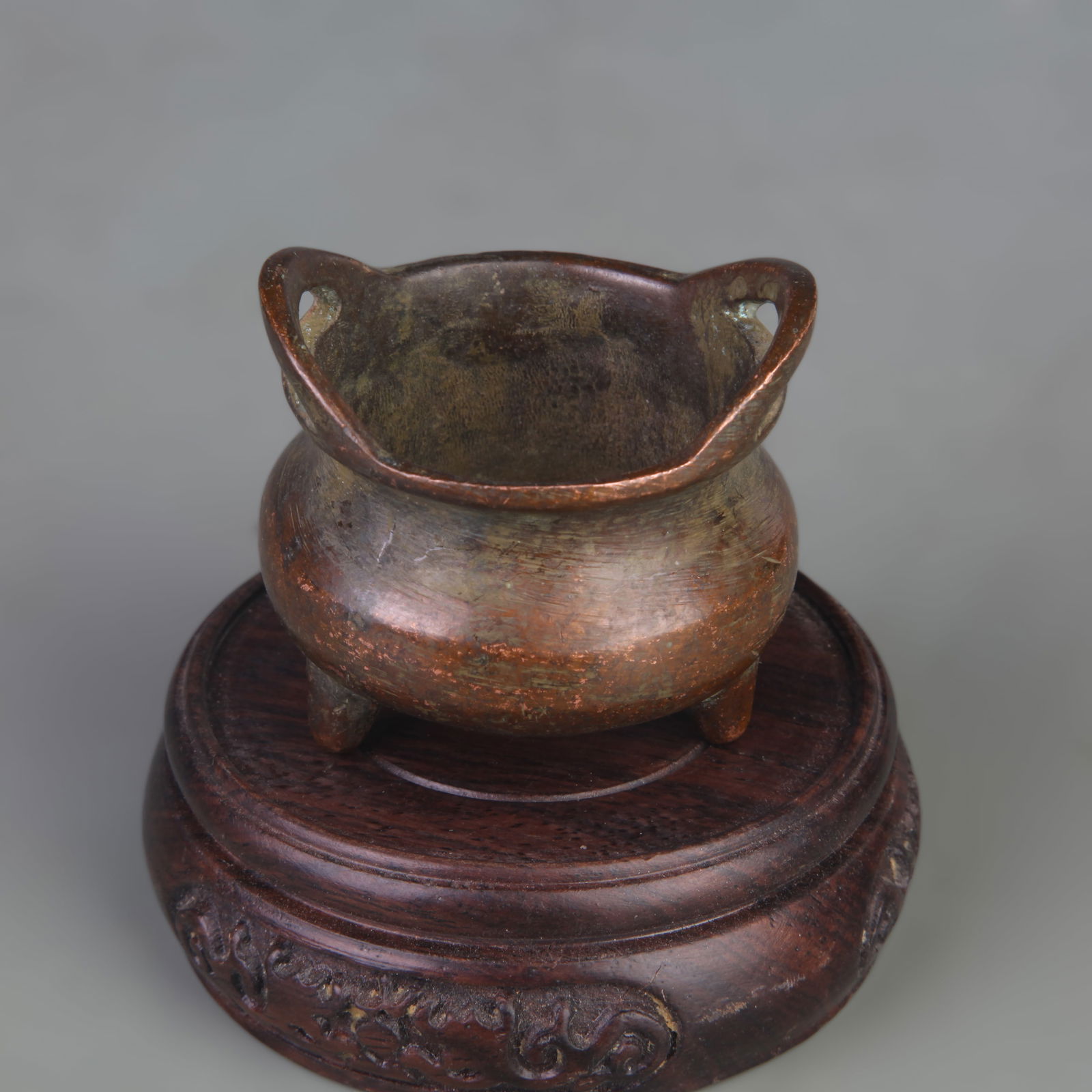 BRIDGE-HANDLED SMALL TRIPOD CENSER - 2