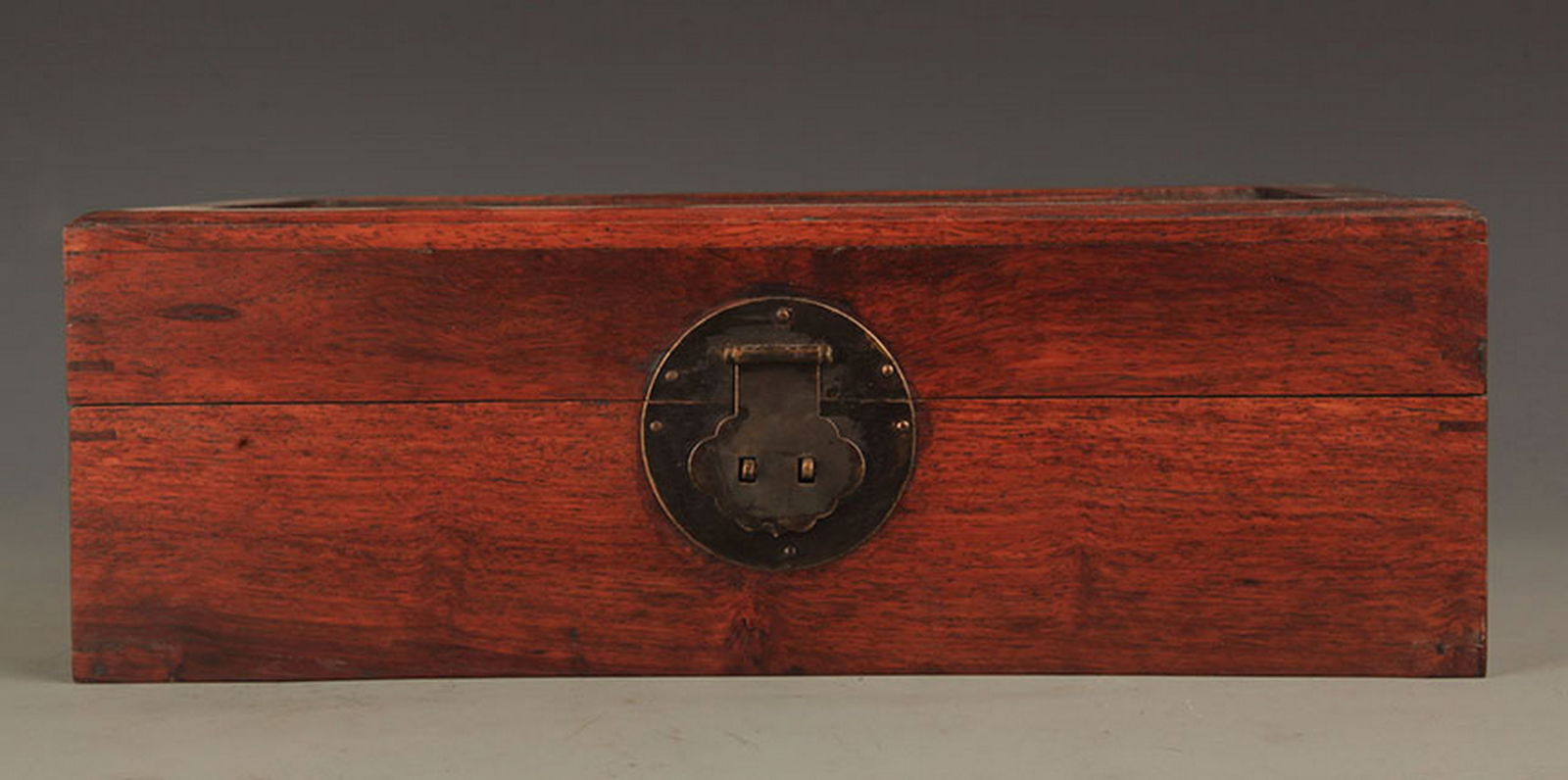 FINELY CARVED HULI MU WOODEN BOX WITH COVER: 19th Century; High: 4.75 inch; Long: 14.00 inch; Width: 8.0 inch;