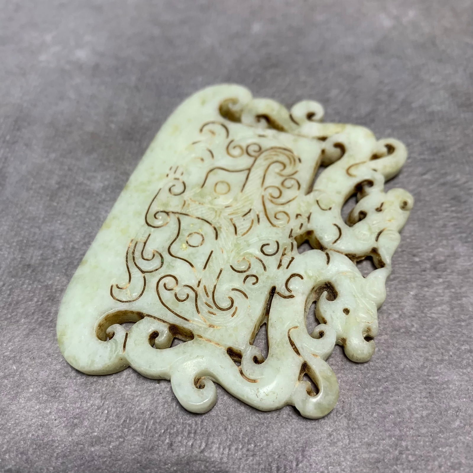WHITE JADE DRAGON PATTERN PENDANT - 5