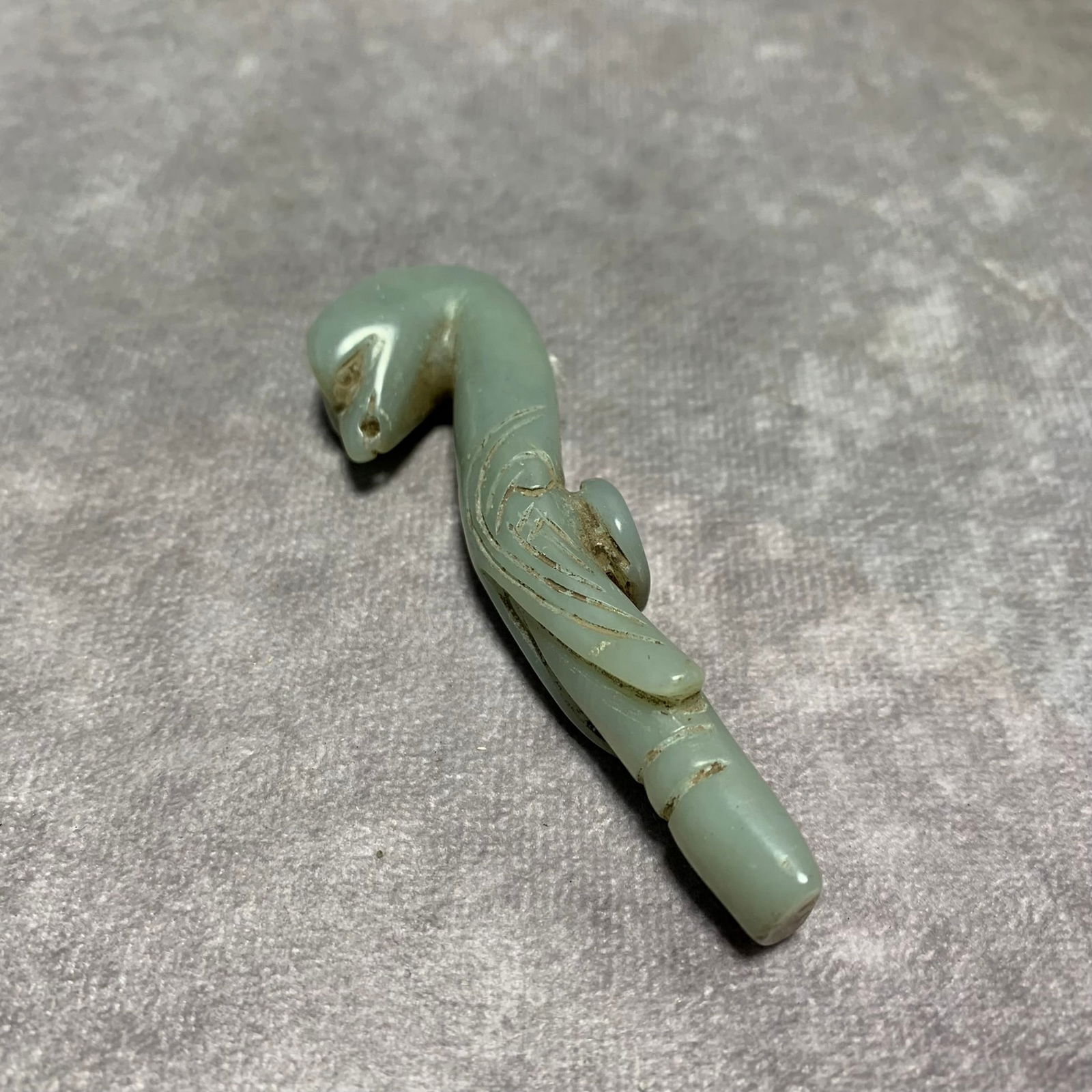 HETIAN PALE CELADON JADE BELT HOOK - 4