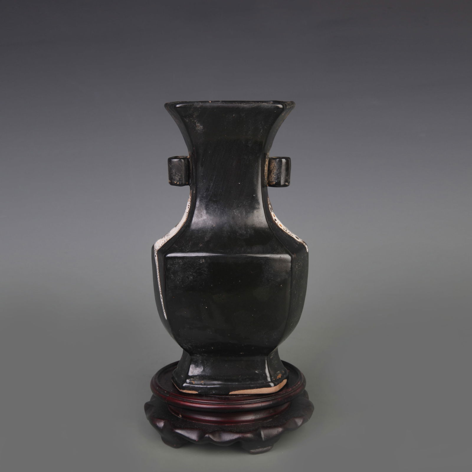 JIZHOU KILN PORCELAIN VASE WITH EAR HANDLES: Song Dynasty Style; High: 8.4 inch; Diameter: 2.5 inch