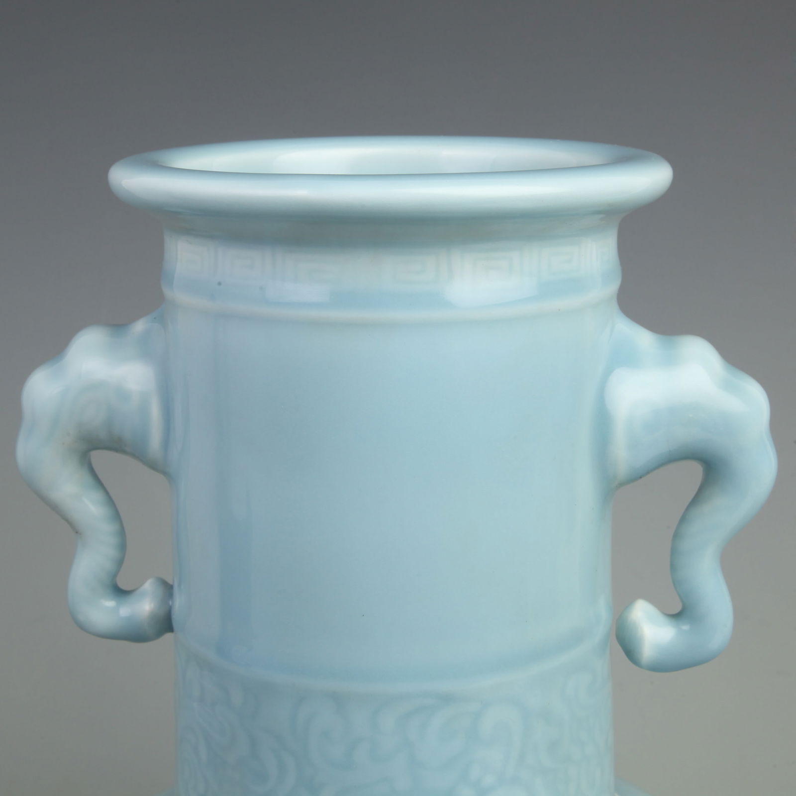 A FINE LIGHT BLUE GLAZED ELEPHANT EAR PATTERN VASE - 2