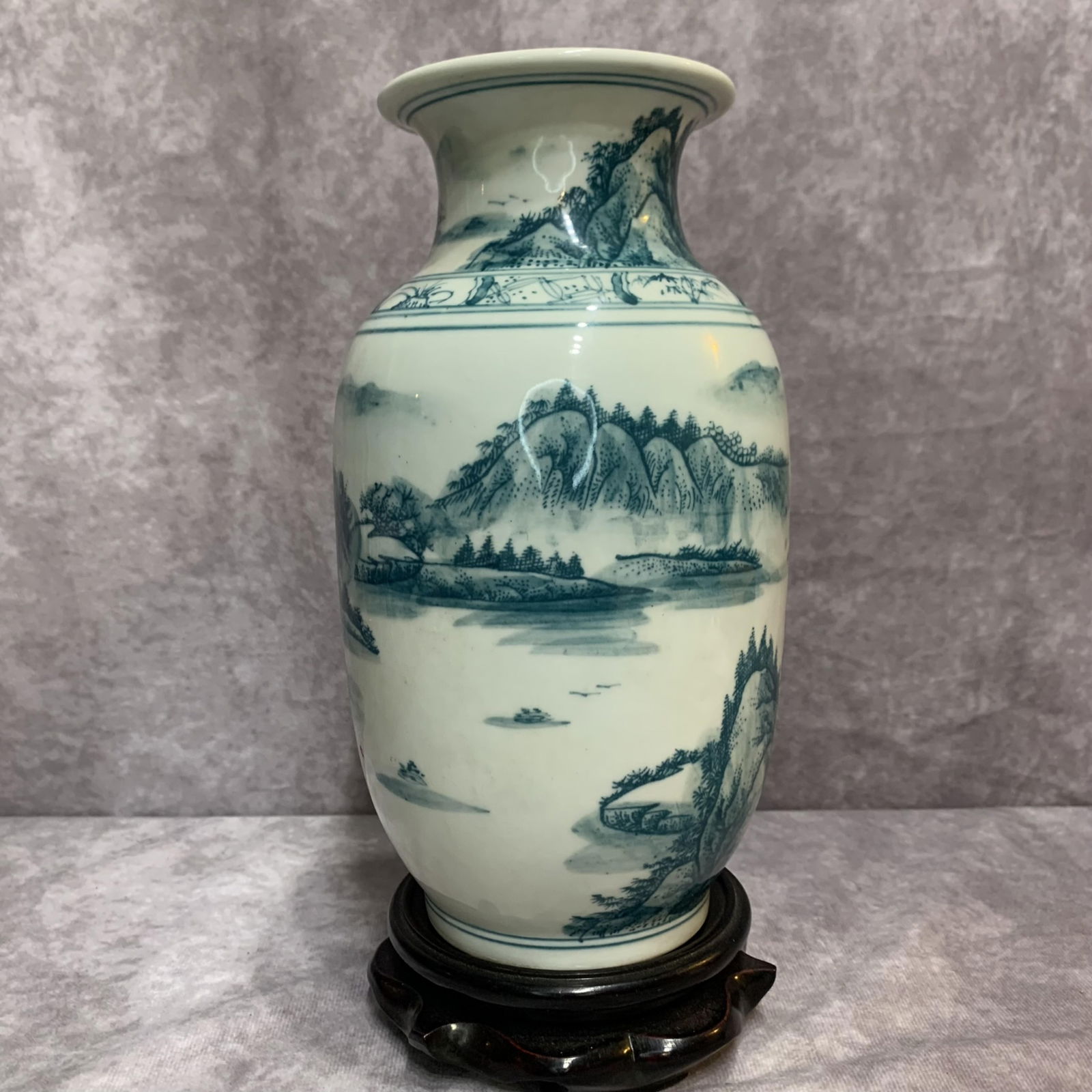 A FINELY LANDSCAPING PATTERN PORCELAIN VASE - 5