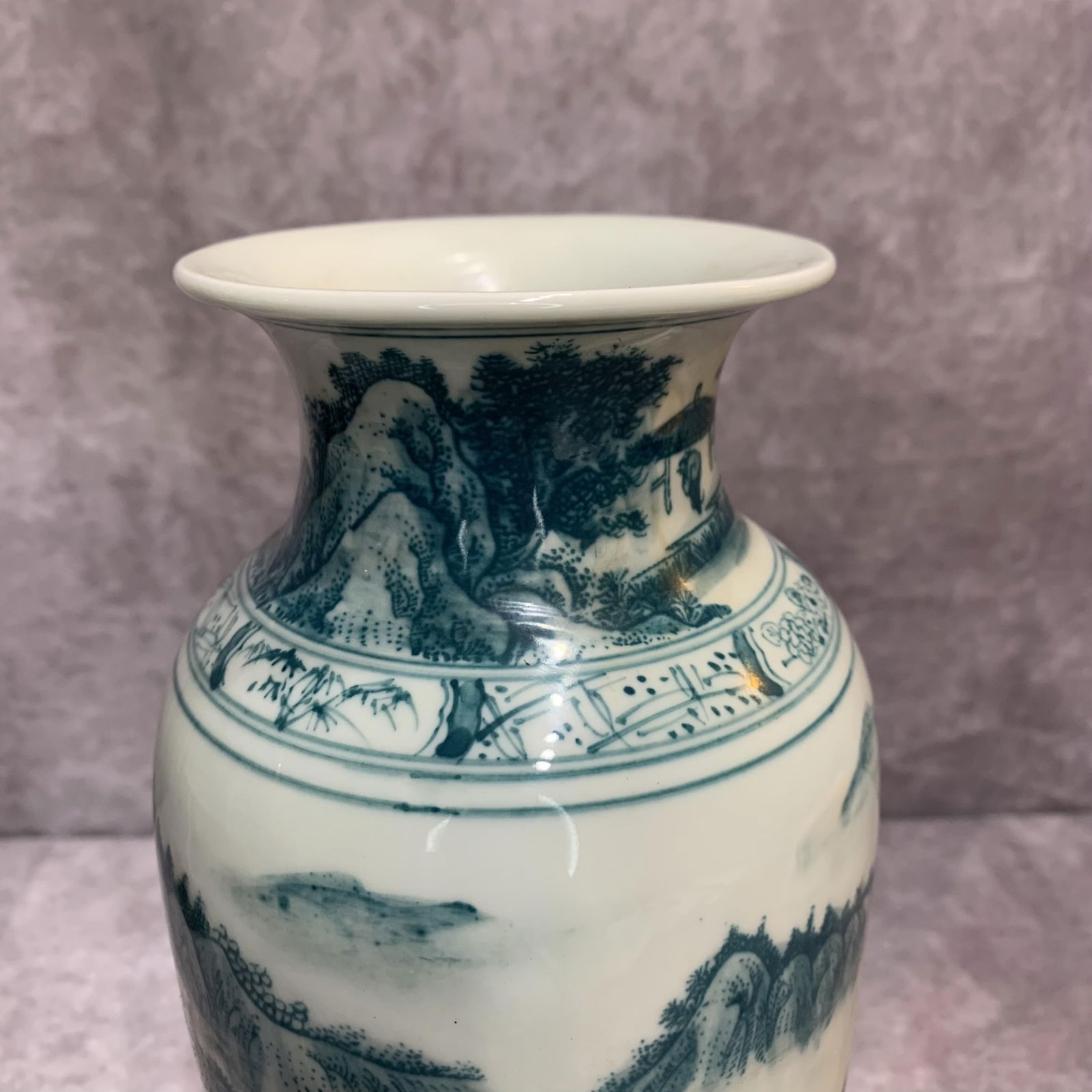 A FINELY LANDSCAPING PATTERN PORCELAIN VASE - 6