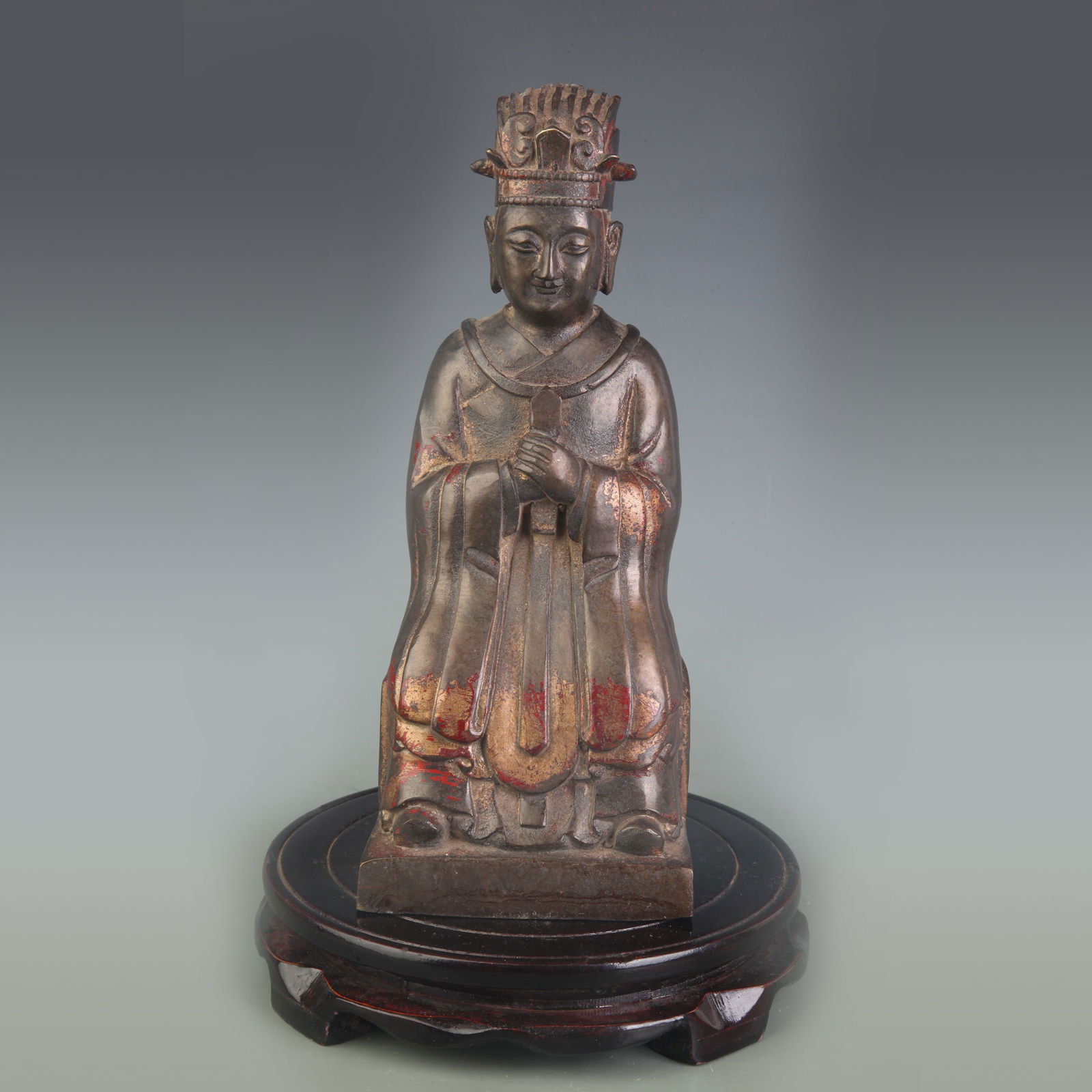 A FINE BRONZE OFFICIAL FIGURE: Qing Dynasty; Width: 4.1 inch; High: 9.2 inch;