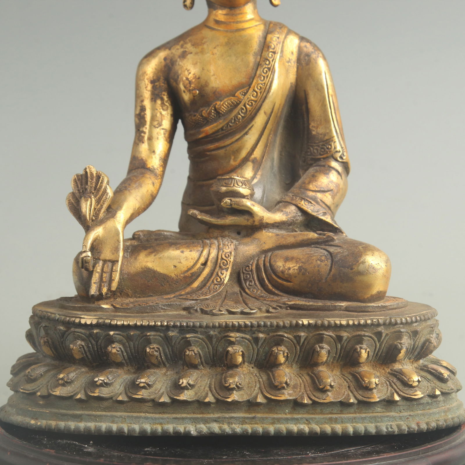 GILT BRONZE THREE PRECIOUS BUDDHAS STATUE - 3