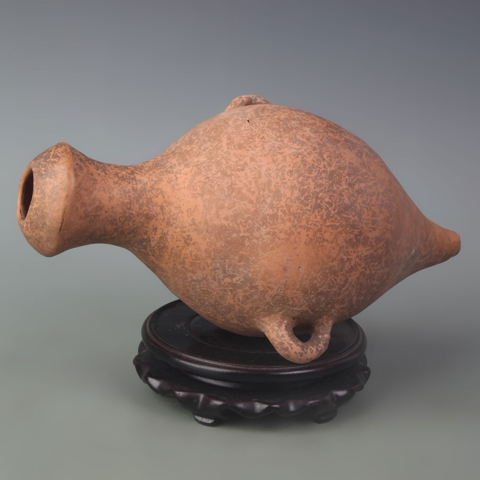 QIJIA CULTURE RED POTTERY POINTED-BASE VASE WITH DOUBLE HANDLES (1 of 5)