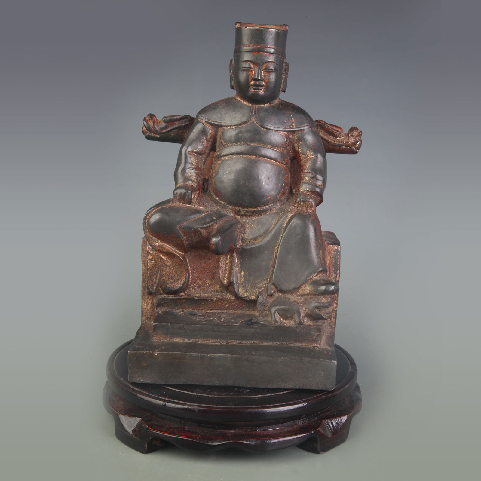 A FINE BRONZE OFFICIAL FIGURE: Qing Dynasty; Width: 5.2 inch; High: 8.8 inch;