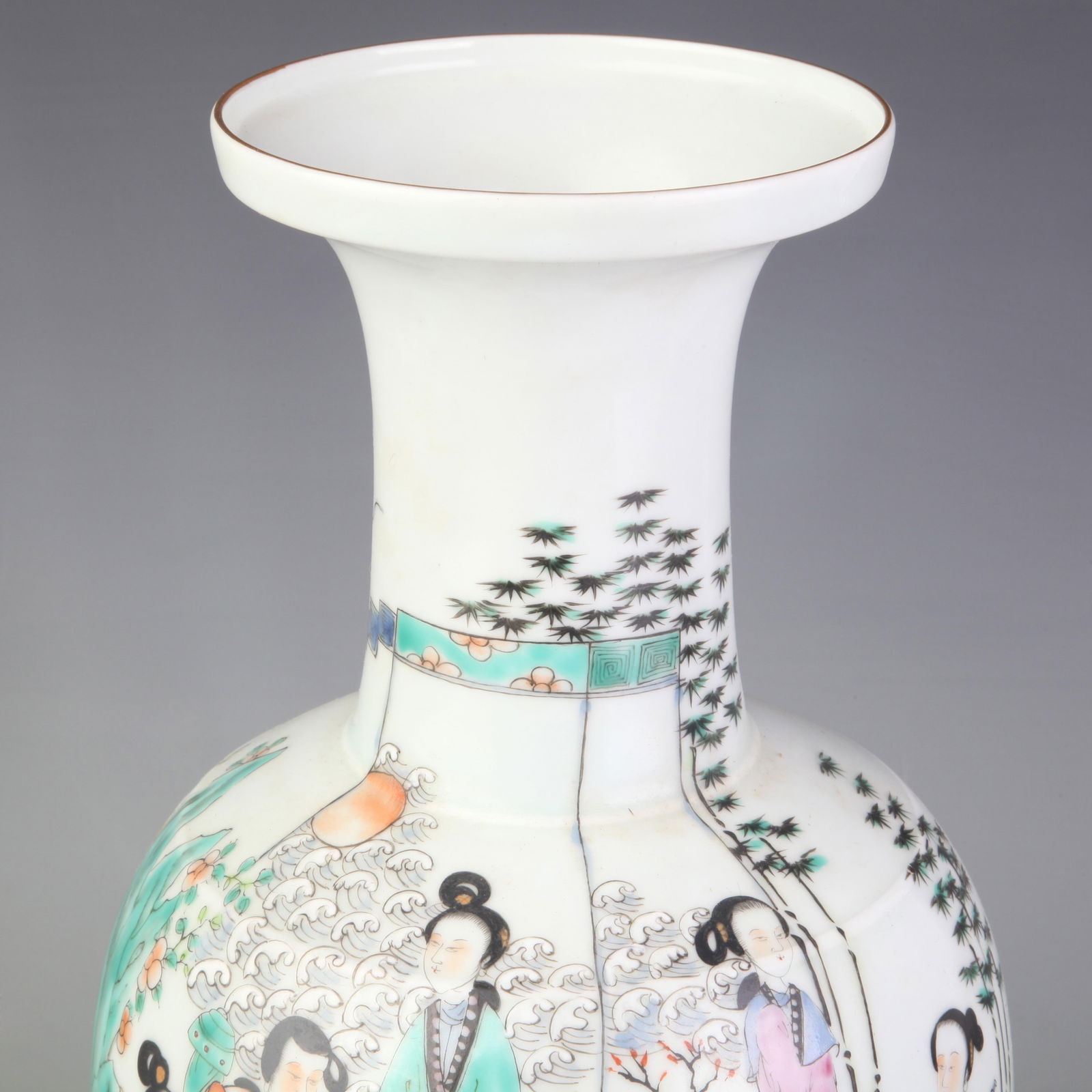 A FINE COLORED PAINTED FIGURE PATTERN APPRECIATION VASE - 2