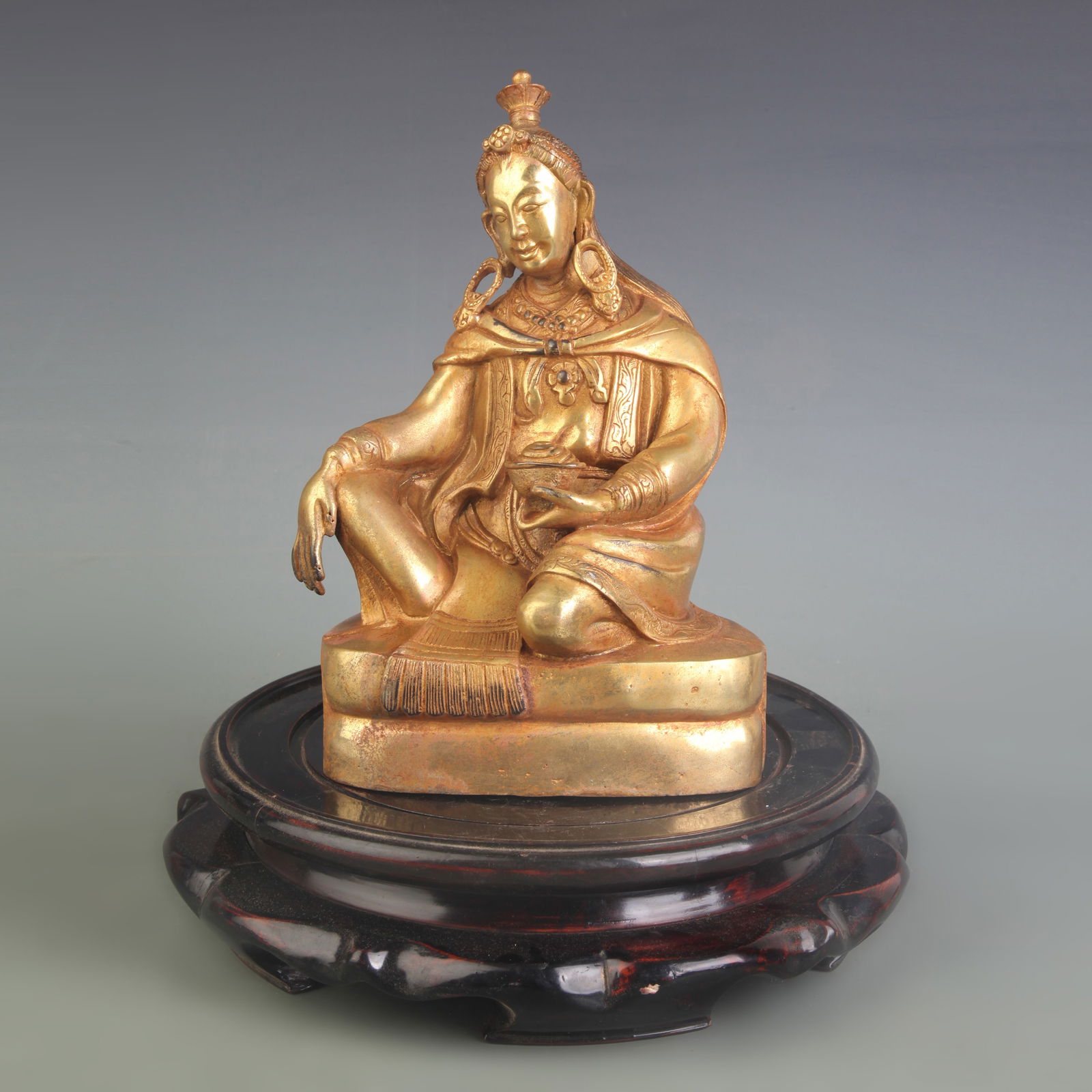 A FINE BRONZE BUDDHA FIGURE: Qing Dynasty; Width: 6.3 inch; High: 8.8 inch