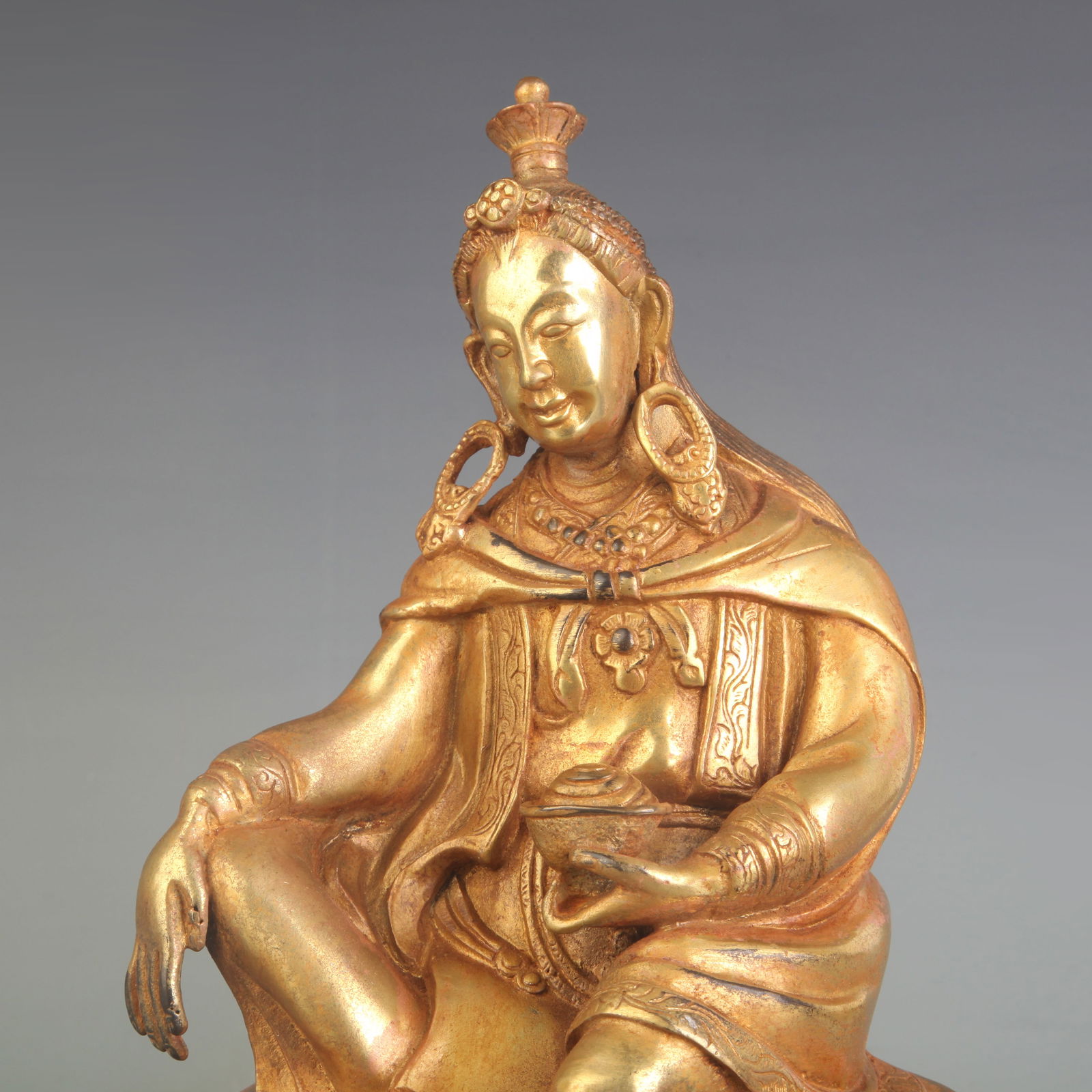 A FINE BRONZE BUDDHA FIGURE - 2