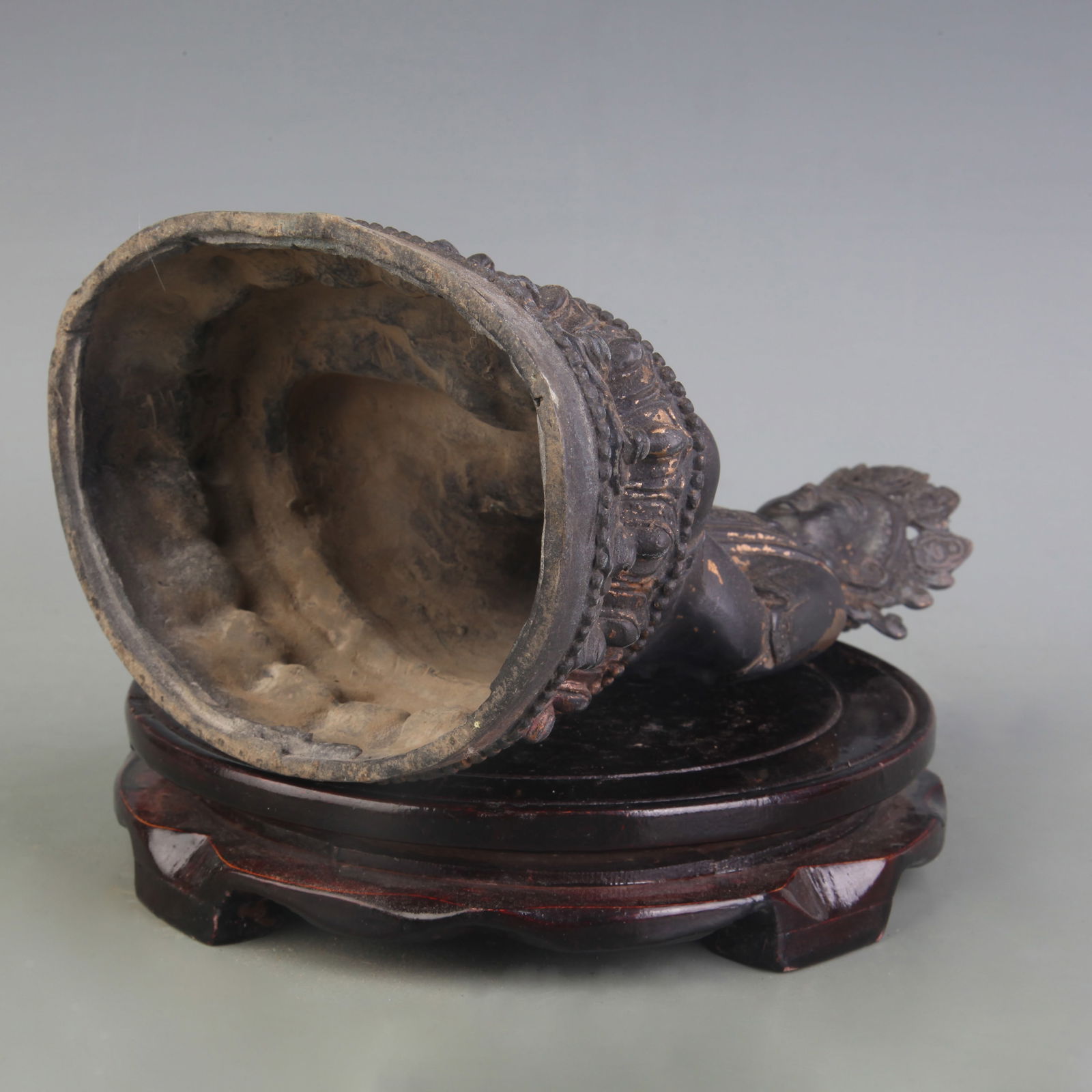 A FINE BRONZE BUDDHA FIGURE - 5