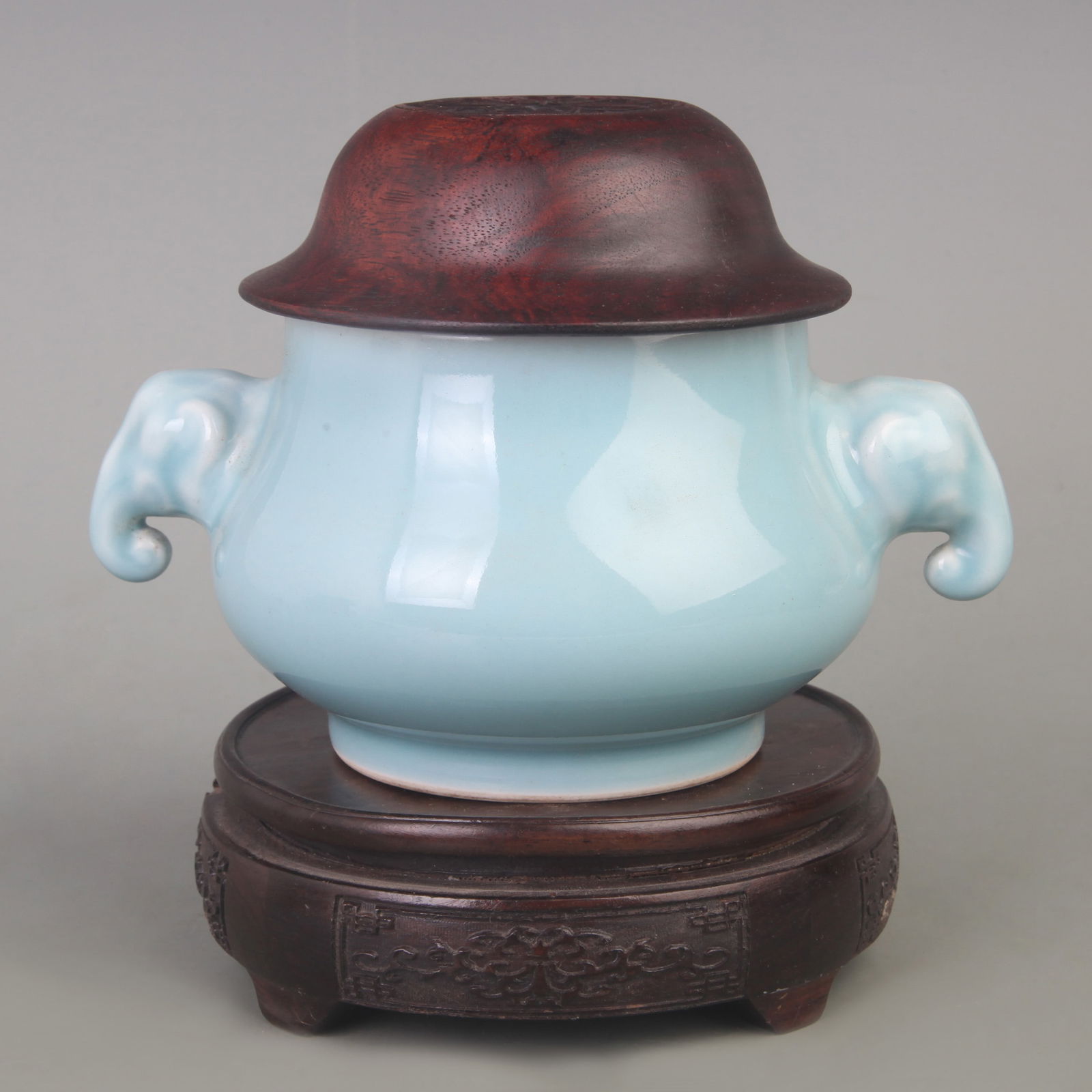 SKY-BLUE GLAZE ELEPHANT EAR PORCELAIN INCENSE BURNER WITH REDWOOD LID: Qing Dynasty; Diameter:6.5 inch; High: 5.0 inch