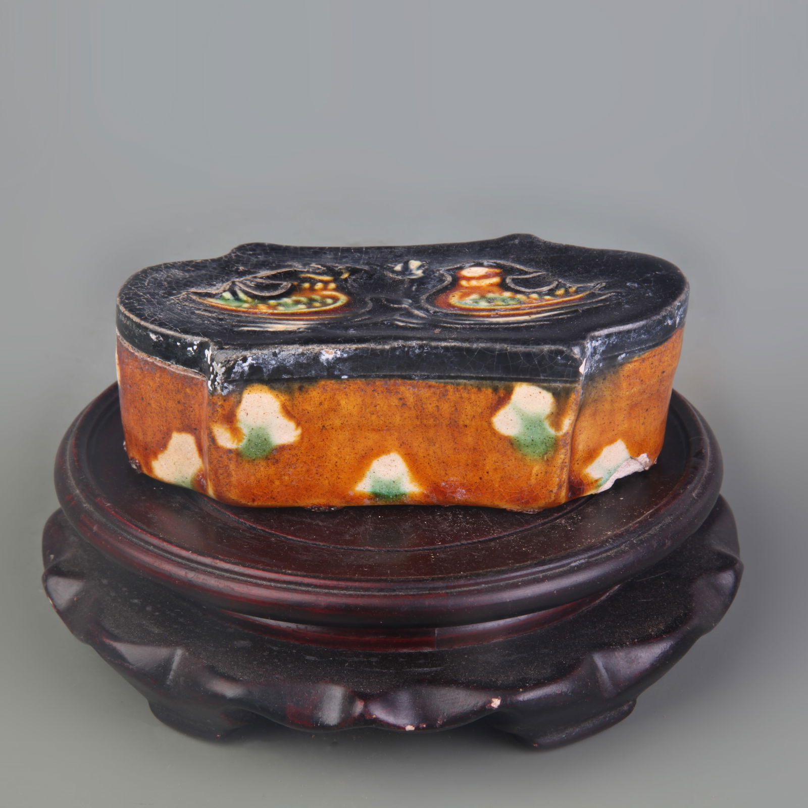 A FINE SANCAI CERAMIC PILLOW - 2