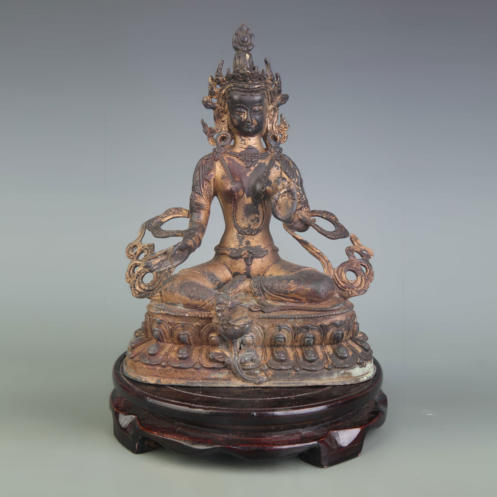 A FINE BRONZE GREEN TARA BUDDHA STATUE: Qing Dynasty; High: 8.5 inch;