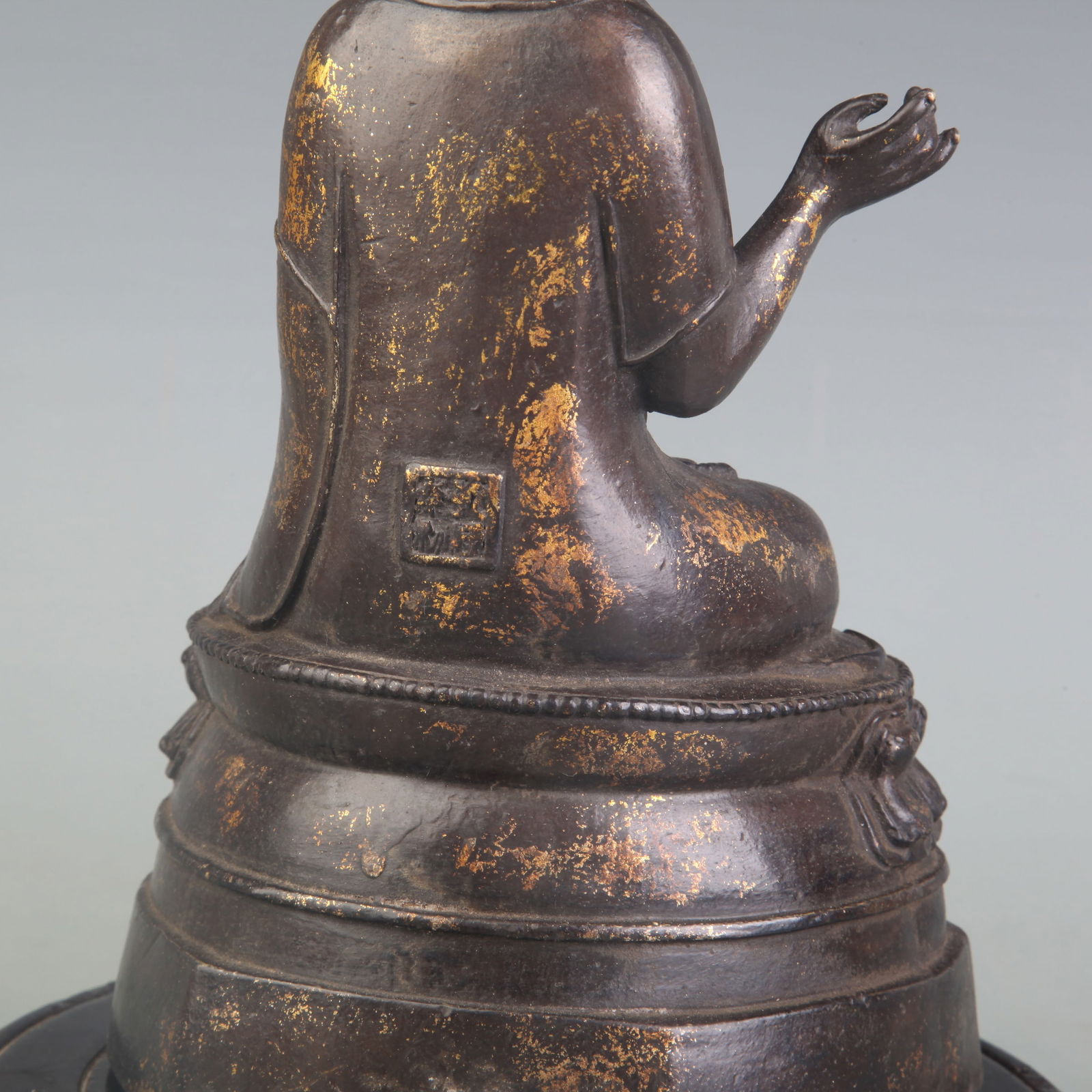 A FINE BRONZE GILT GAUTAMA BUDDHA STATUE - 5
