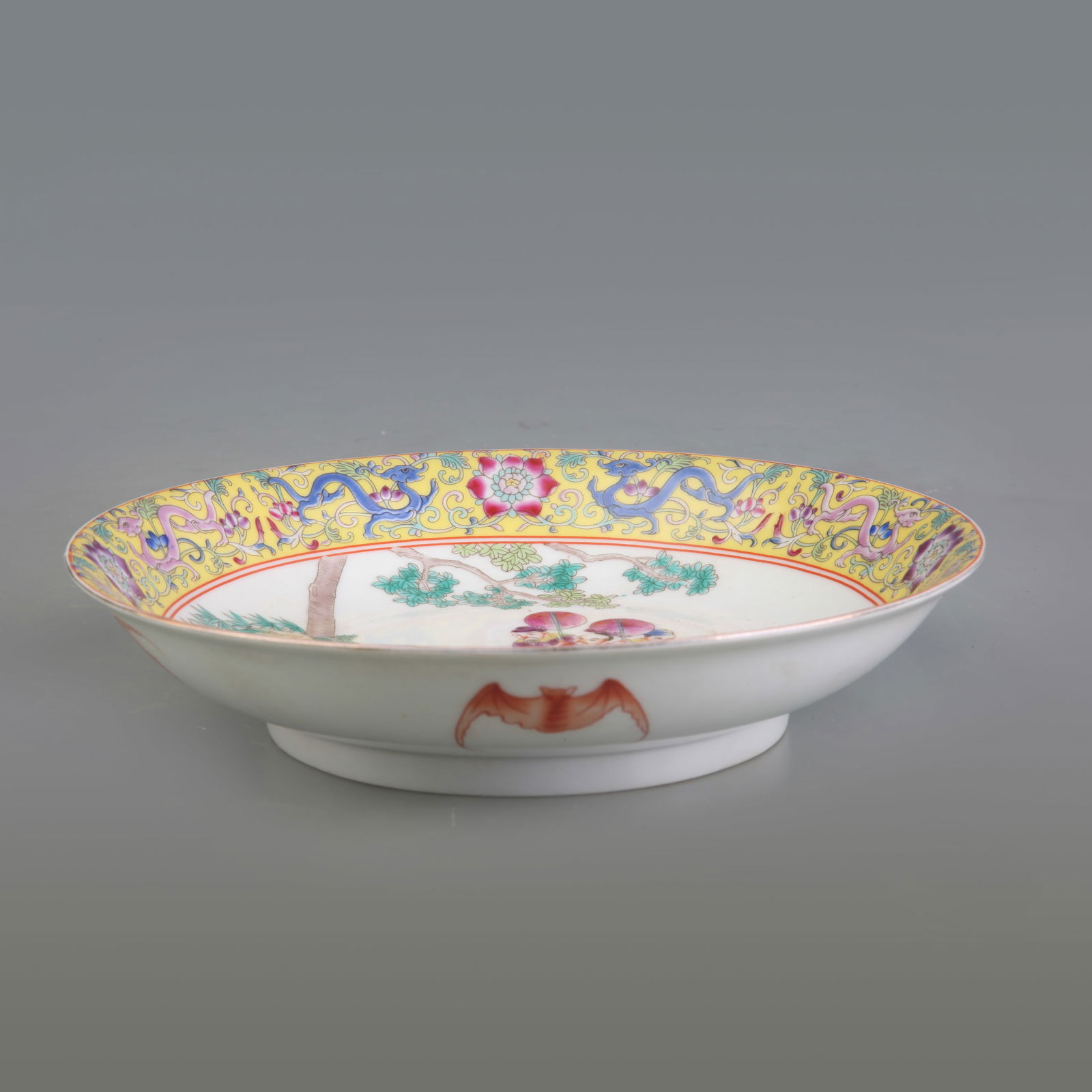 FAMILLE ROSE CHARACTER PATTERN PLATE - 3