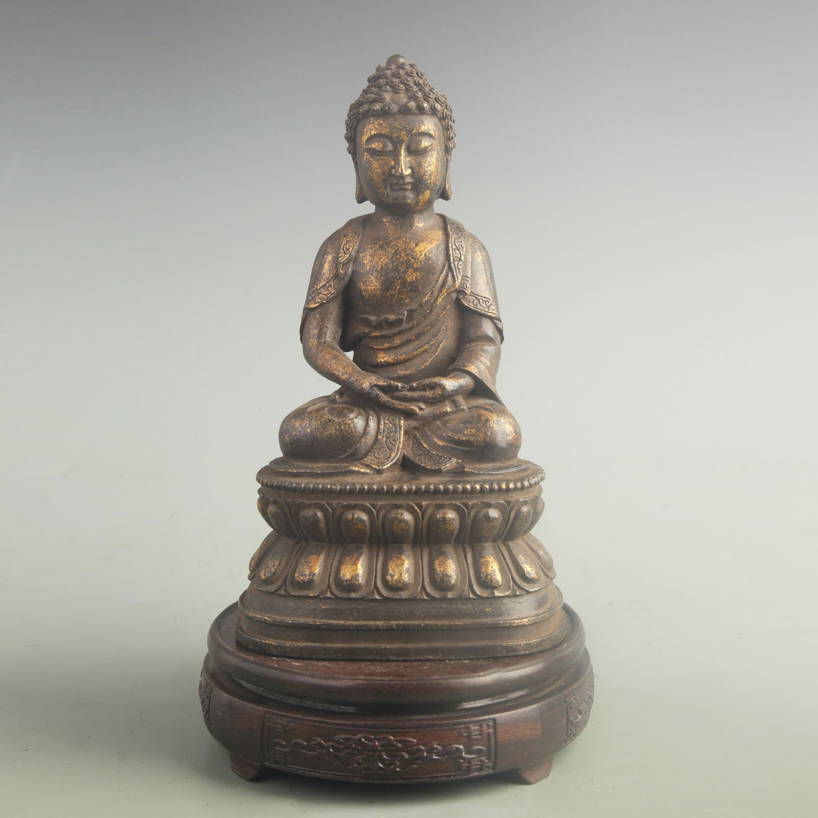 GILT BRONZE SHAKYAMUNI BUDDHA: 18th Century; High: 9.20 inch; Width: 5.20 inch