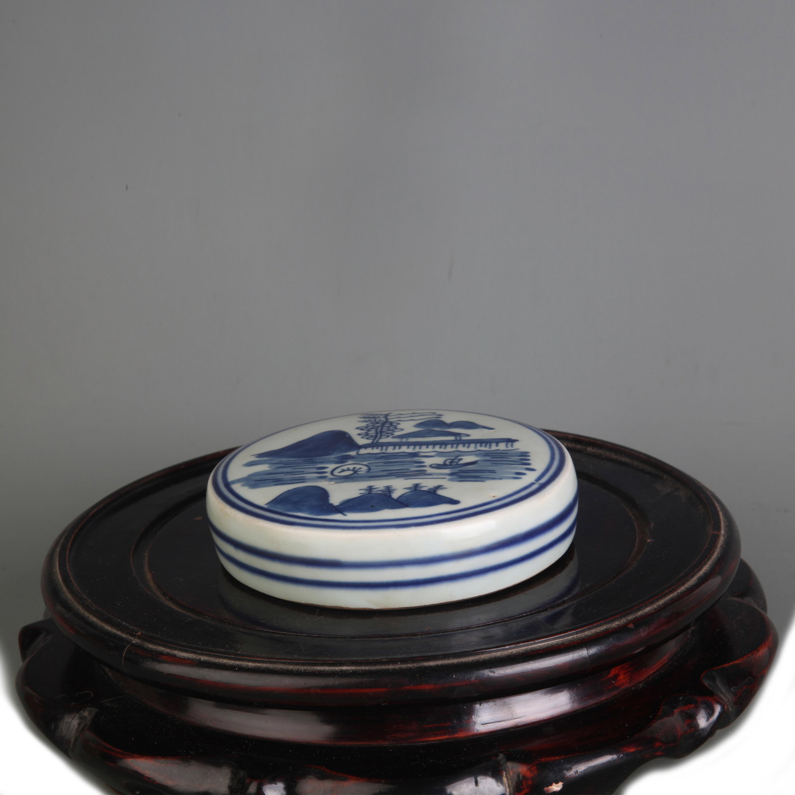 BLUE AND WHITE LANDSCAPE PATTERN JAR - 7