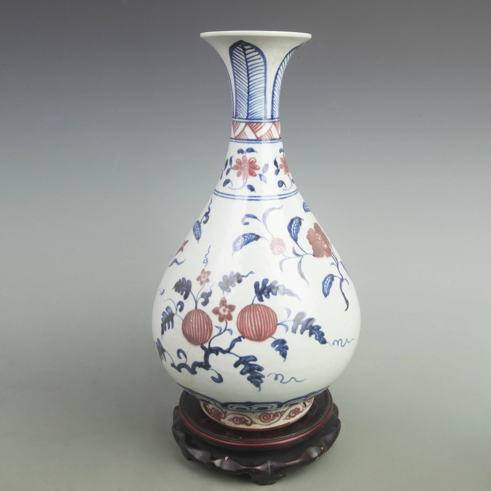 BLUE AND WHITE YOU LI HONG PATTERN PORCELAIN BOTTLE: Ming Dynasty Style Xuan De Period, High: 14.5 inch; Width: 8.5 inch;
