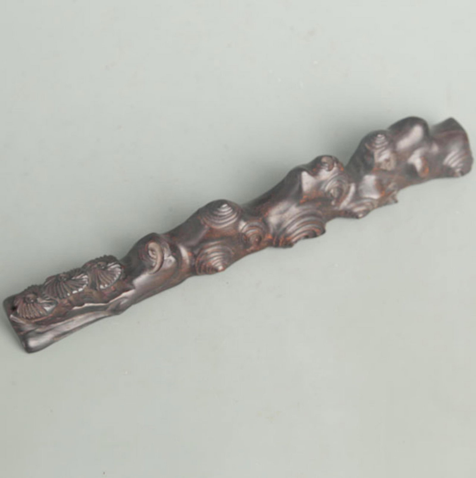 A FINE RED SANDALWOOD CALLIGRAPHY PEN STAND (1 of 5)