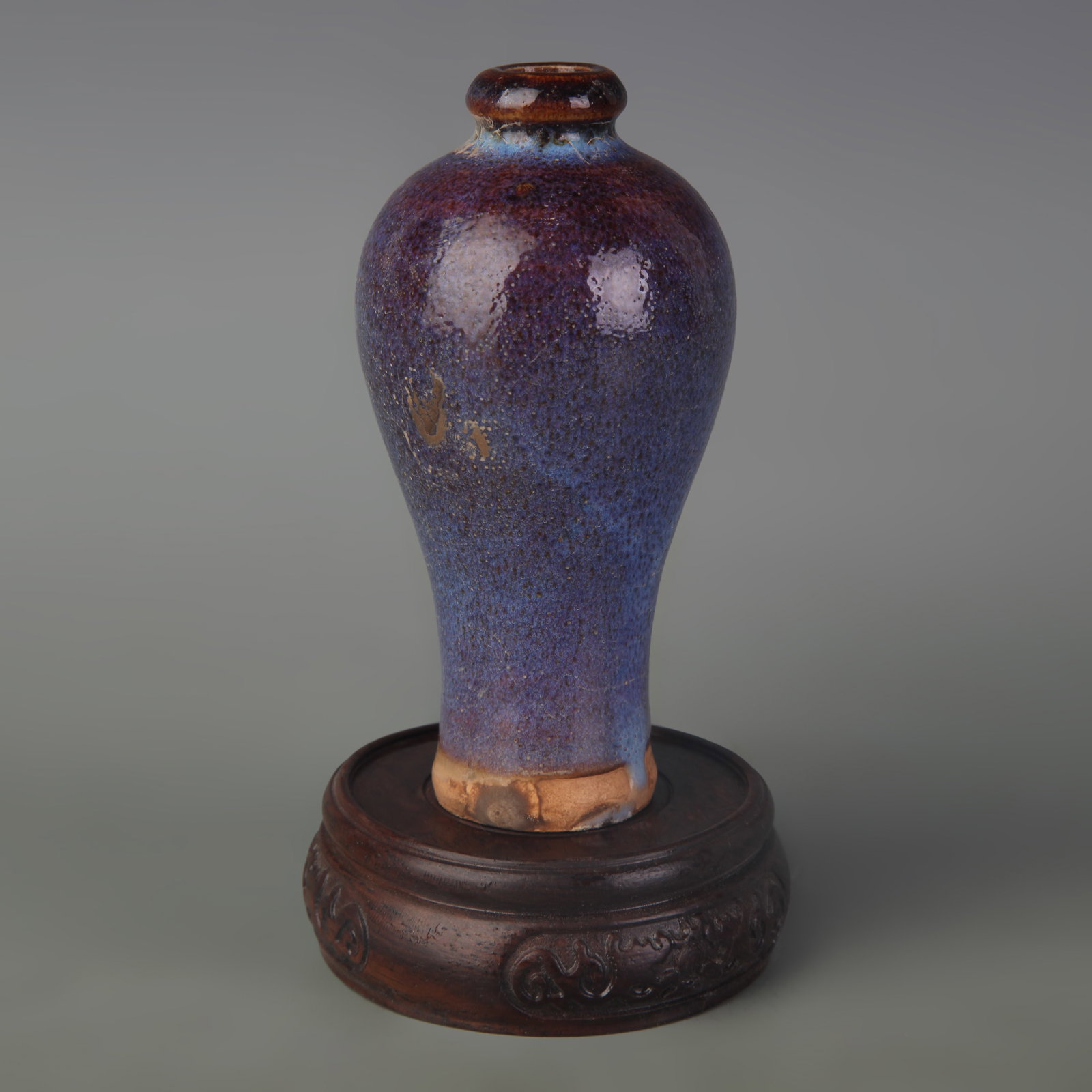 A FINE JUN GLAZED MEIPING PORCELAIN VASE (1 of 5)