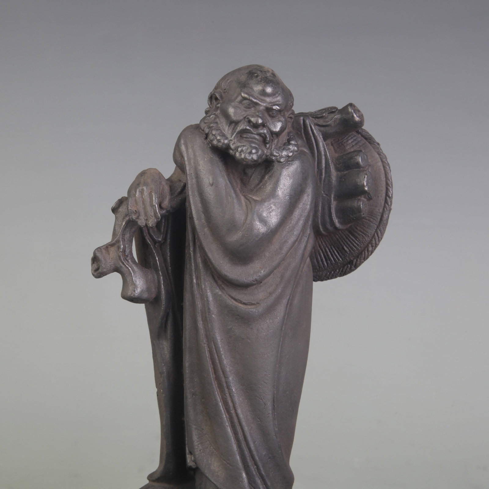 A FINE BRONZE ARHAT STATUE - 2